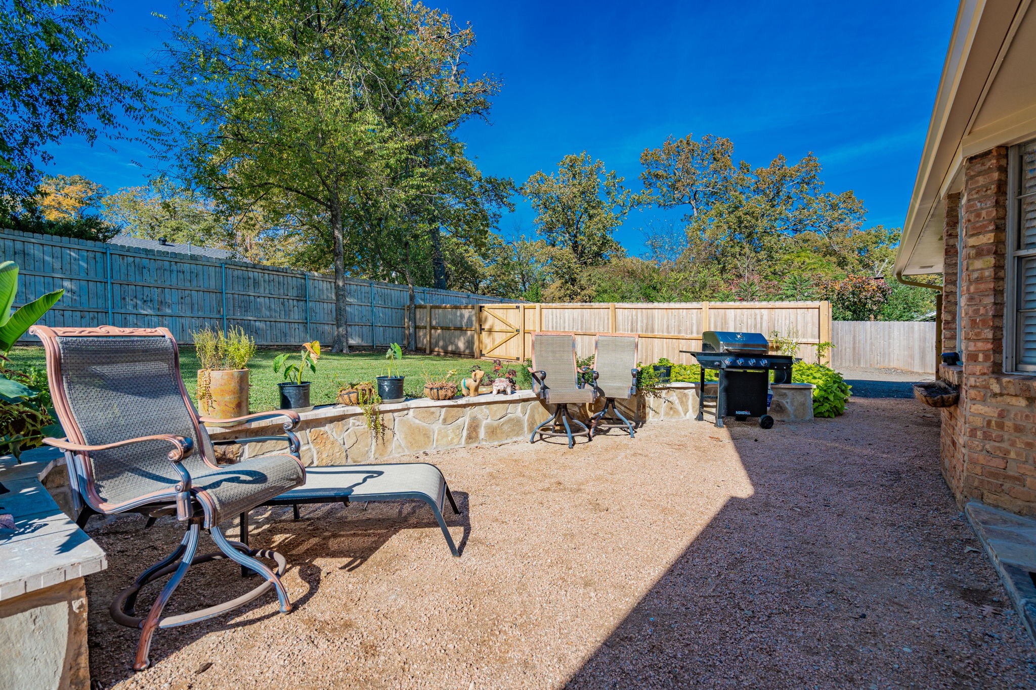 2619 Golden Road
