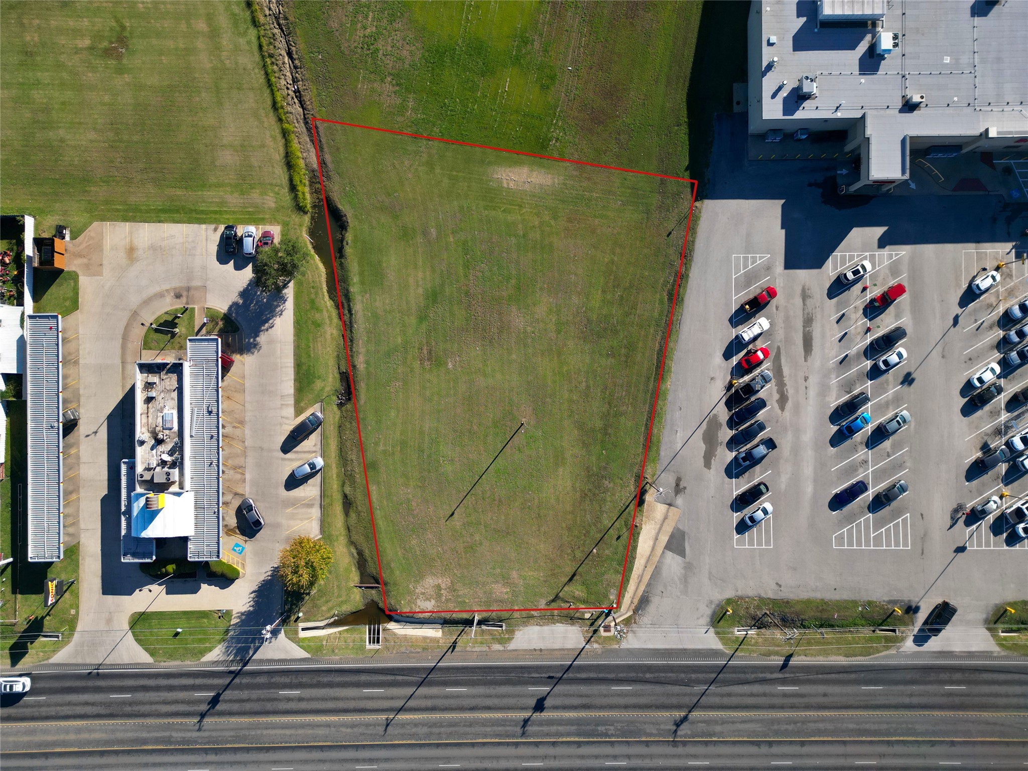 909 E Commerce Street