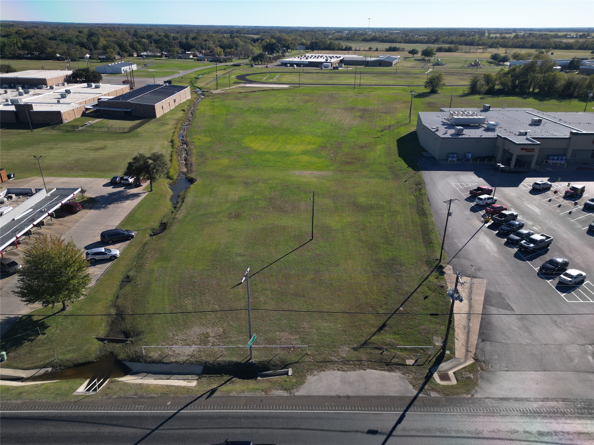 909 E Commerce Street