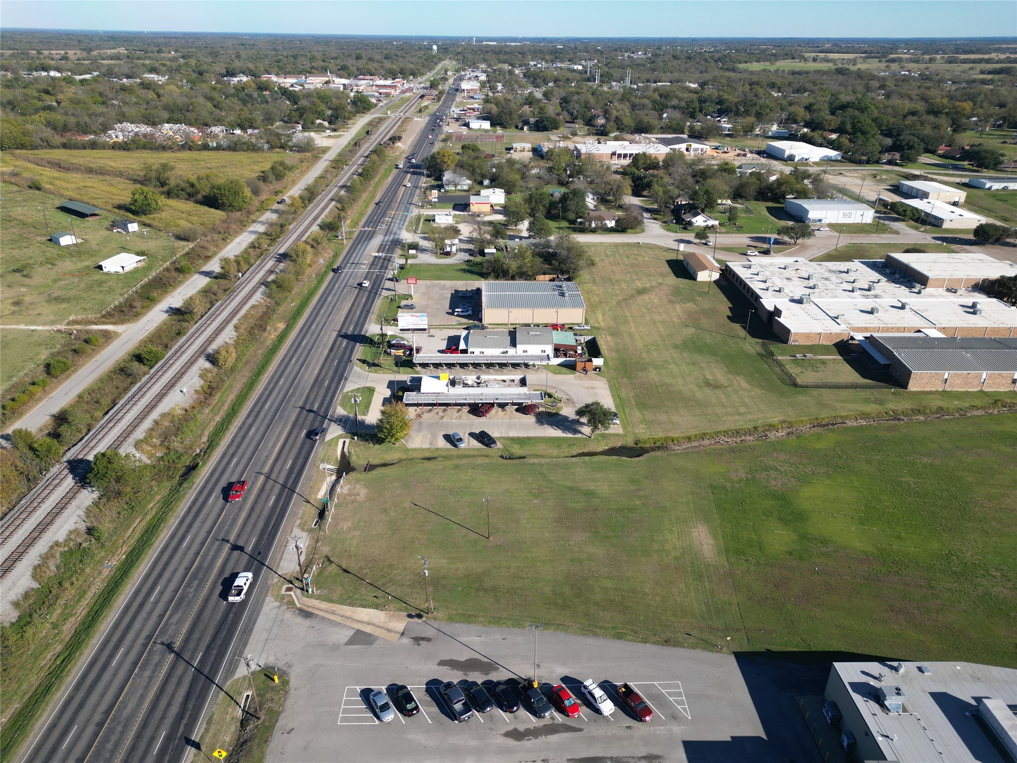 909 E Commerce Street