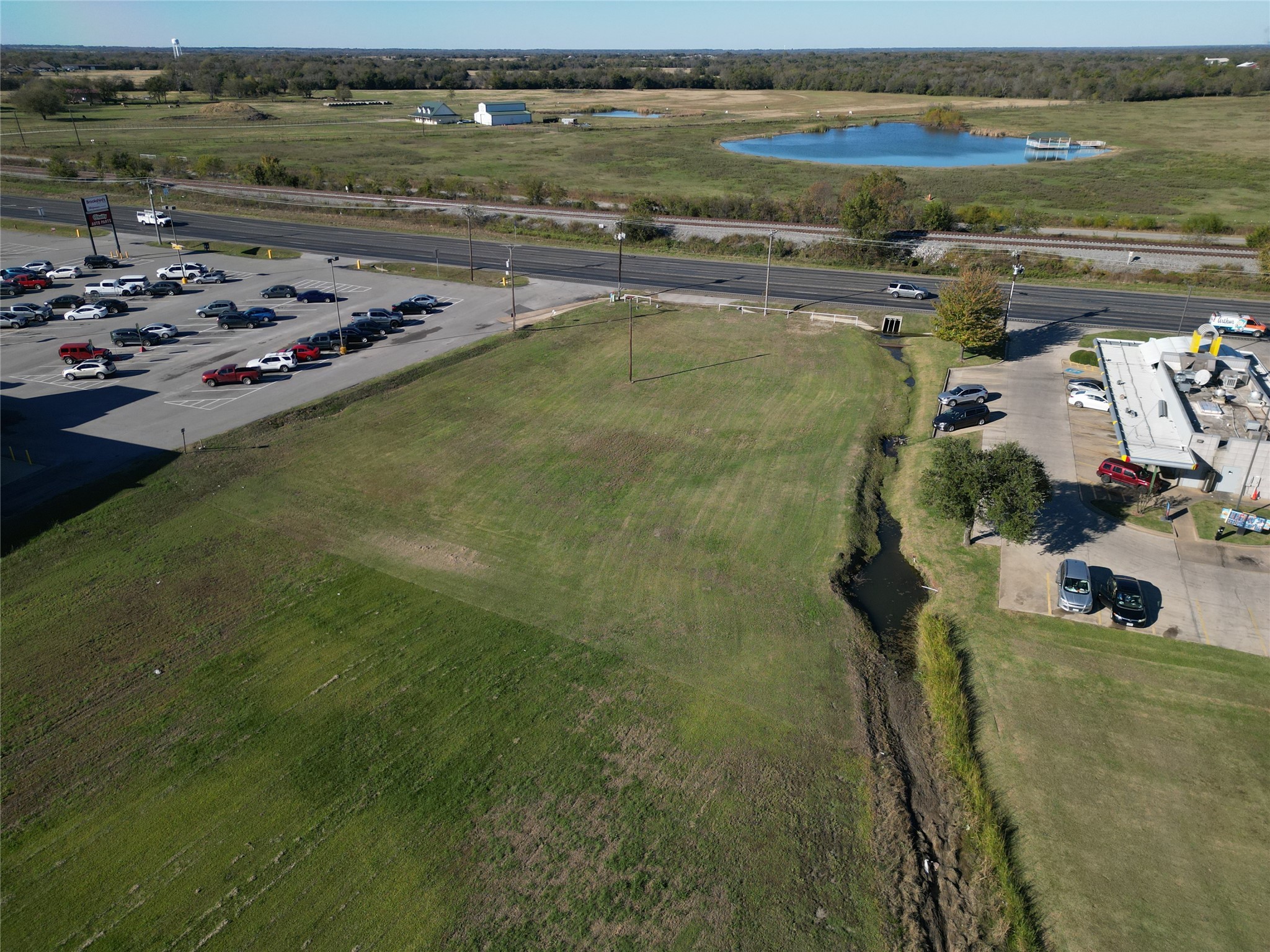 909 E Commerce Street