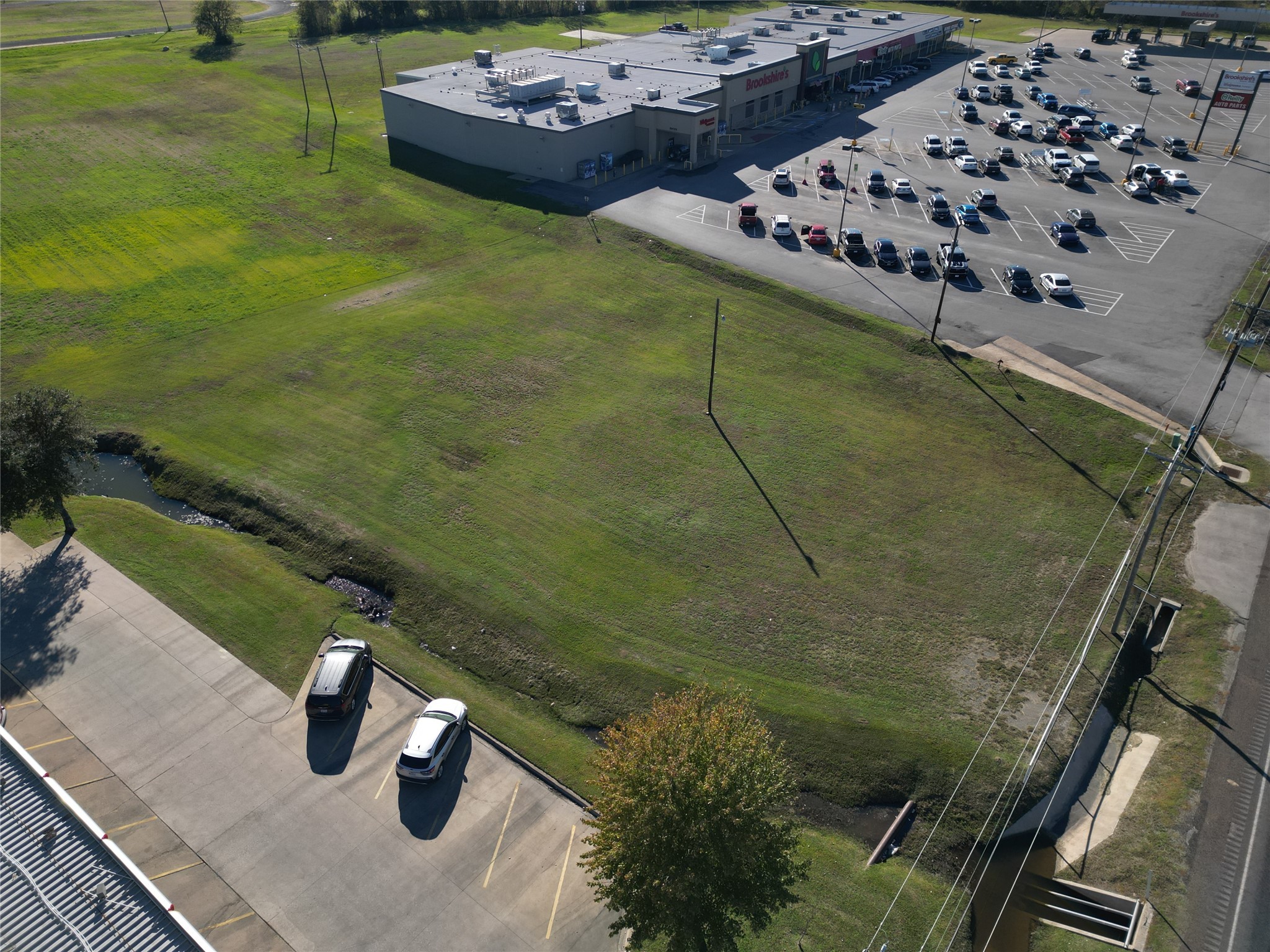 909 E Commerce Street