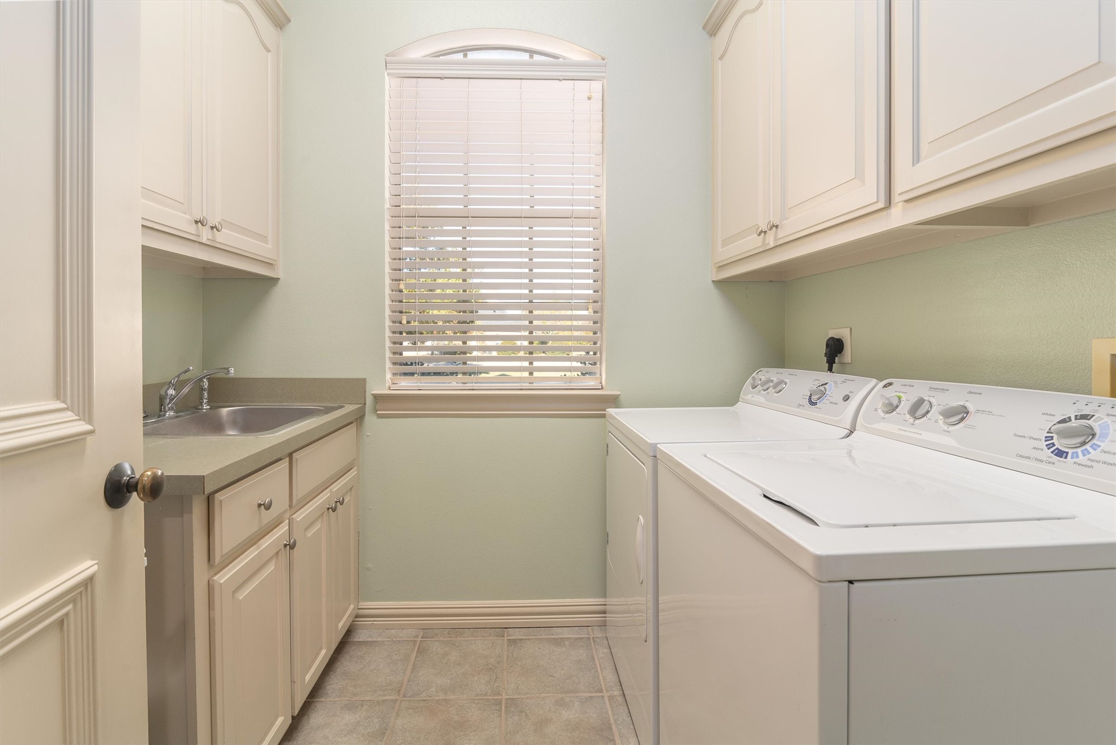 2230 Arrowhead Court