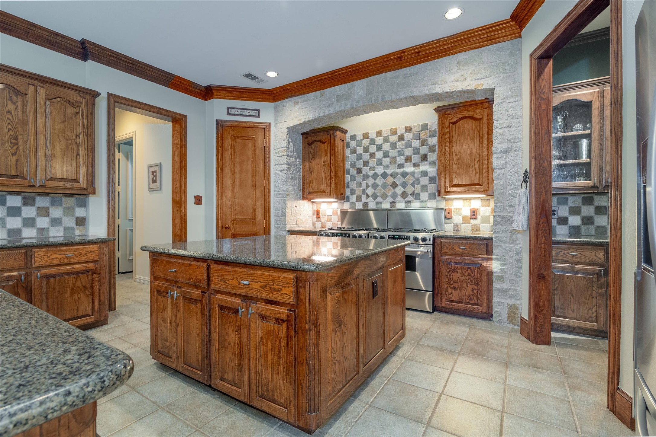 2230 Arrowhead Court