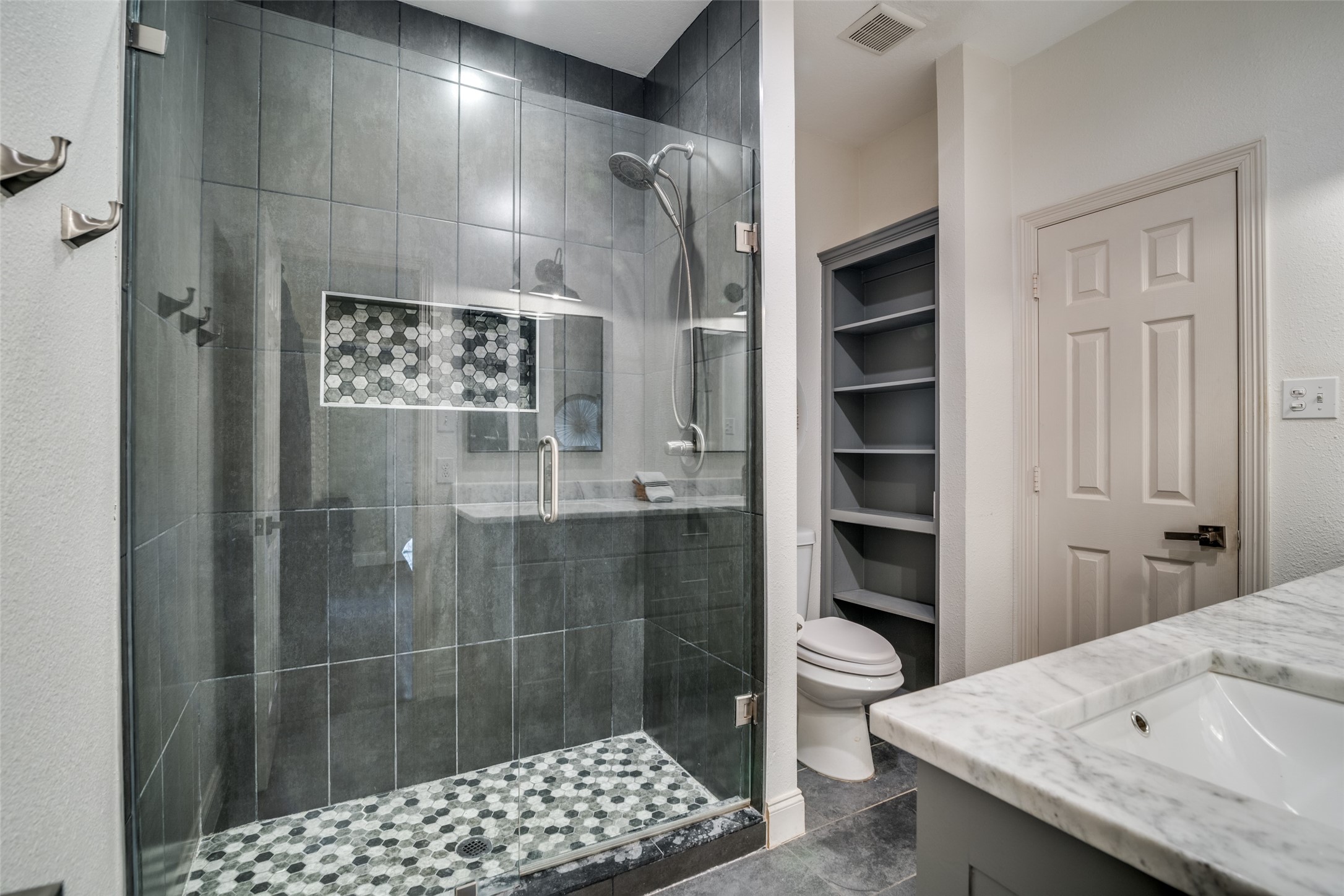 2309 Woodmont Circle