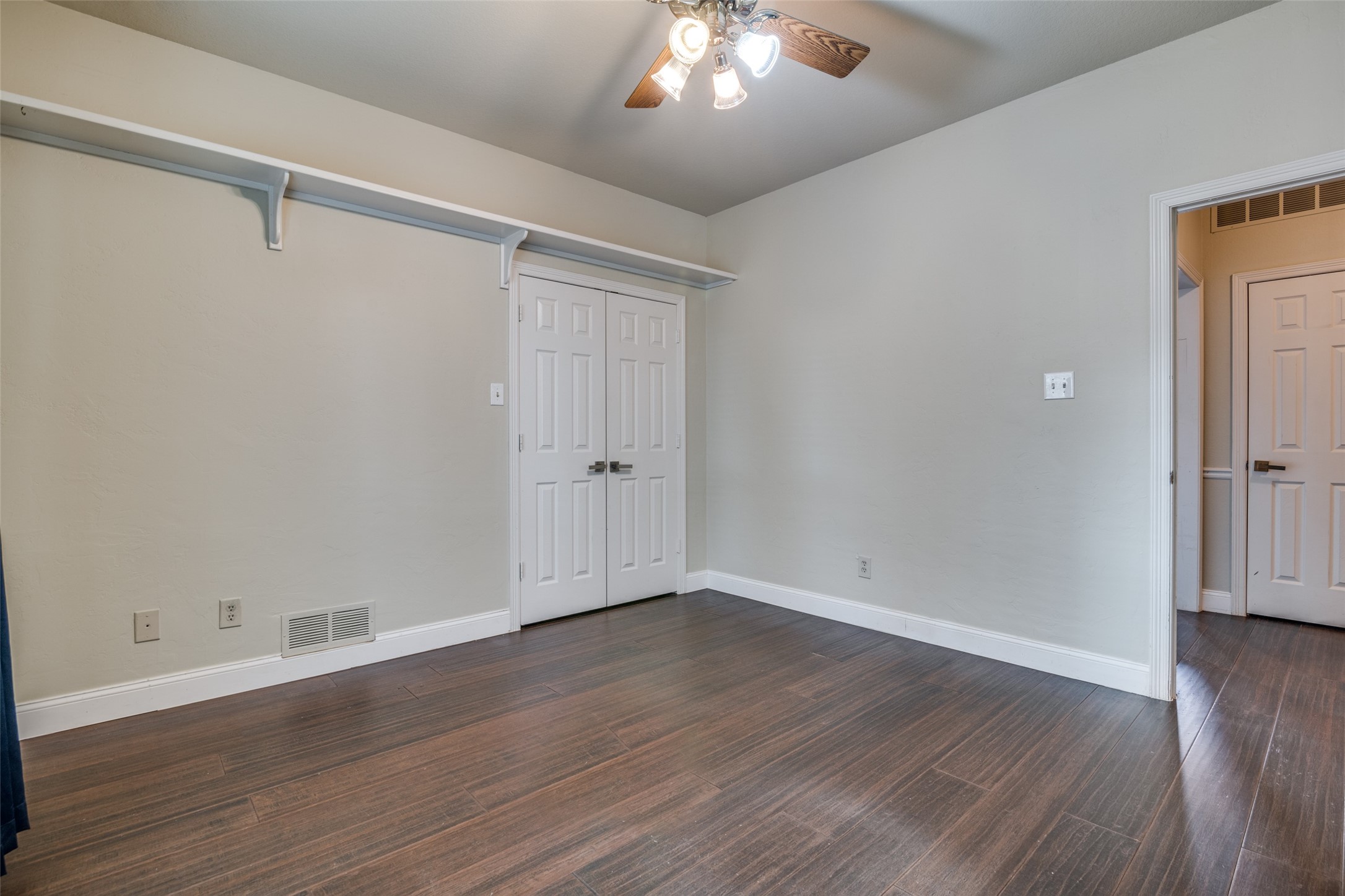 2309 Woodmont Circle