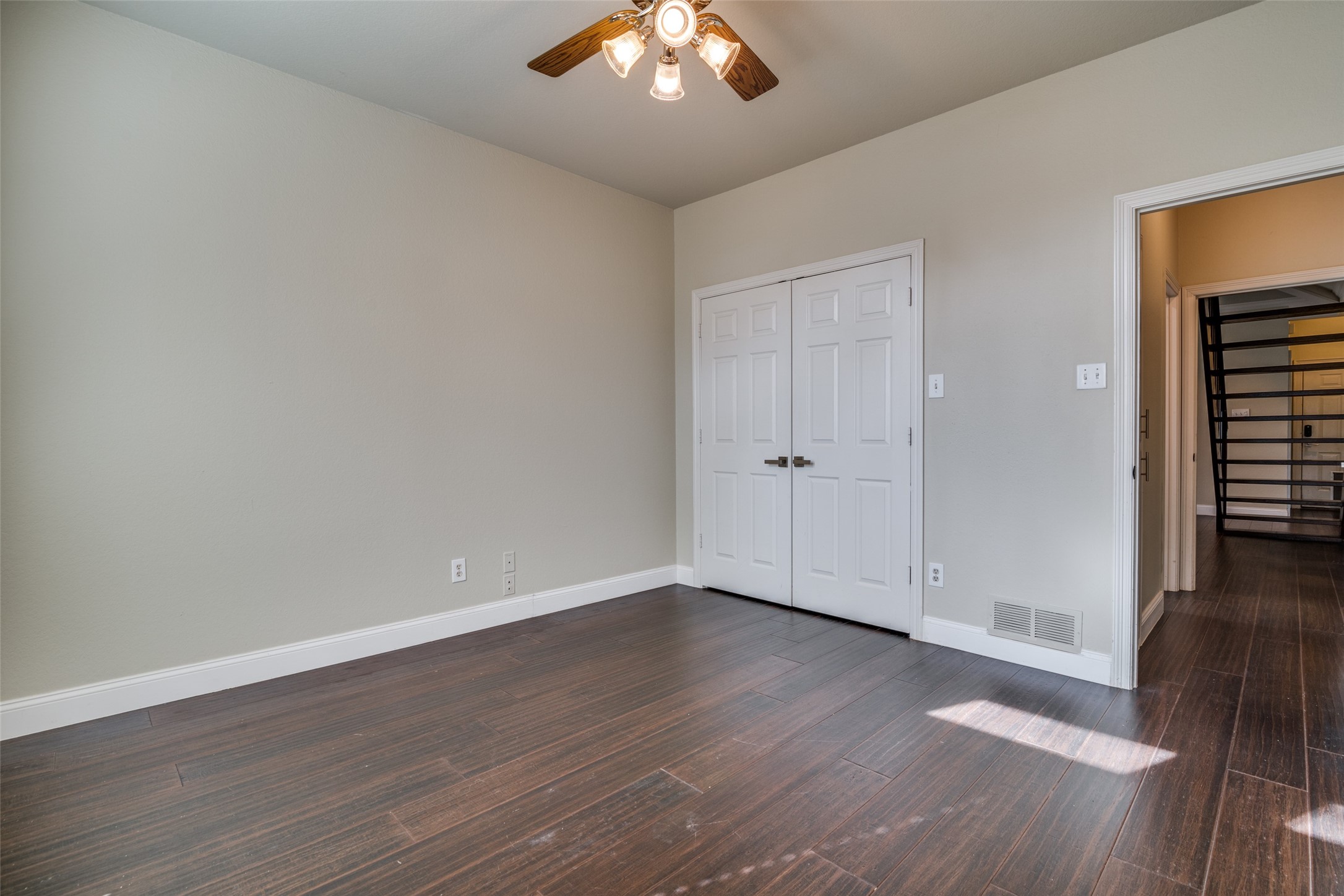 2309 Woodmont Circle