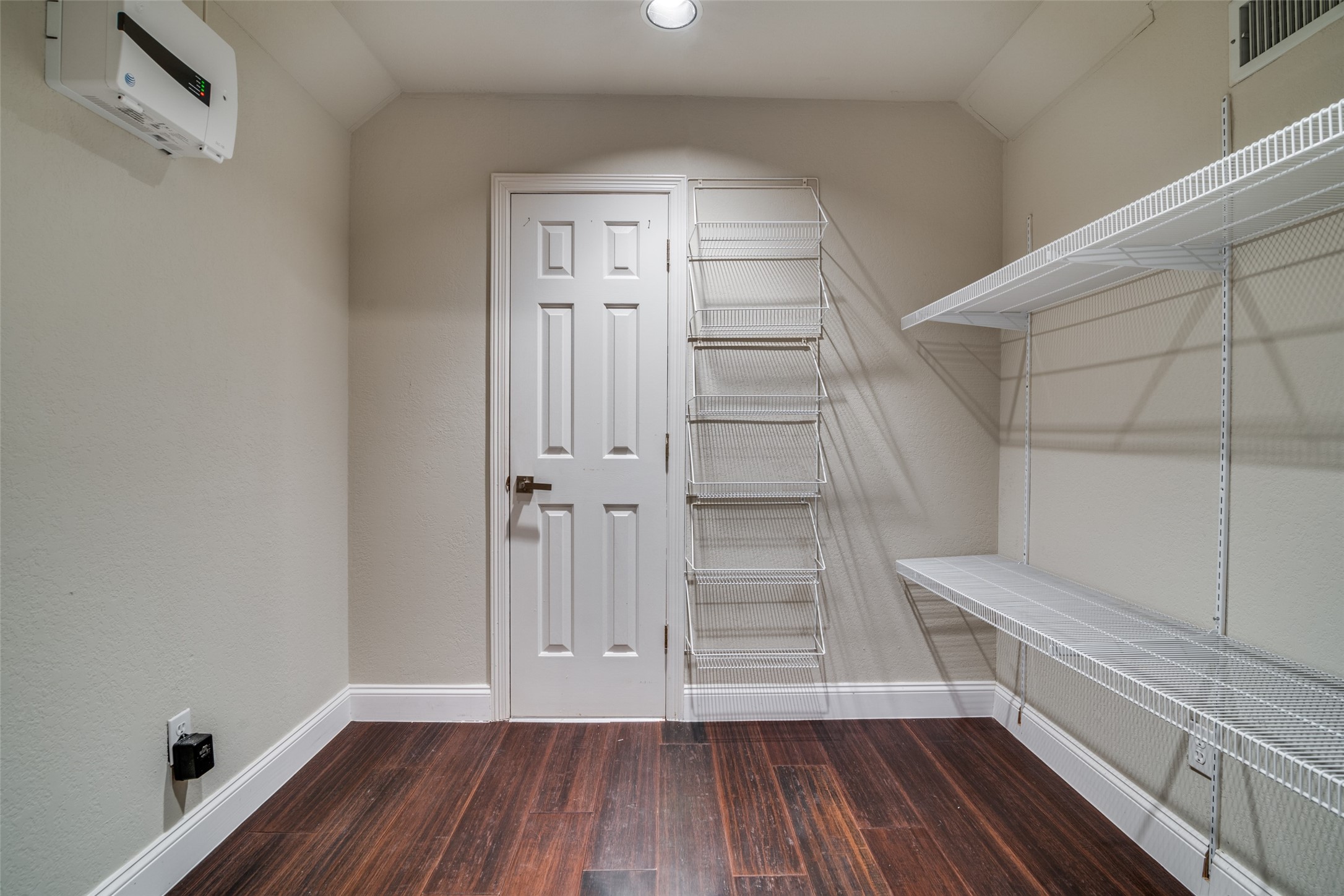 2309 Woodmont Circle