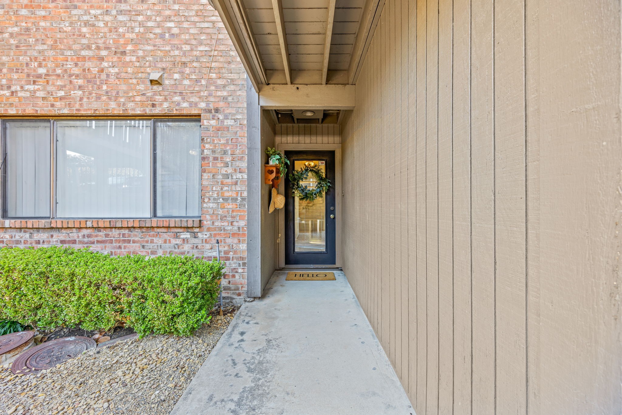 1009 Signal Ridge Place