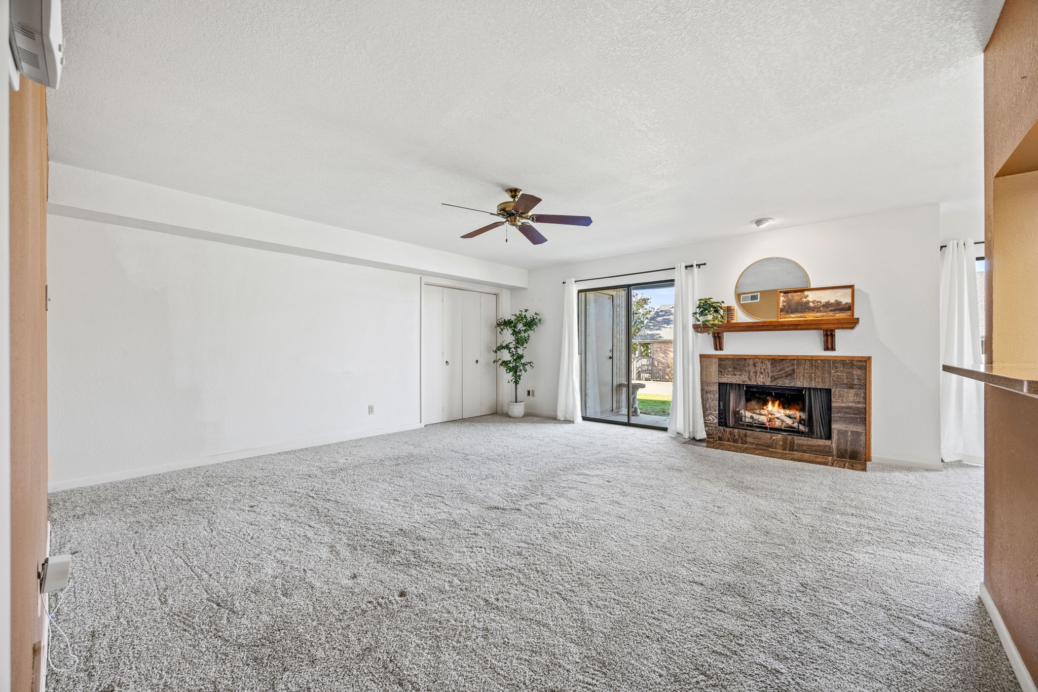 1009 Signal Ridge Place