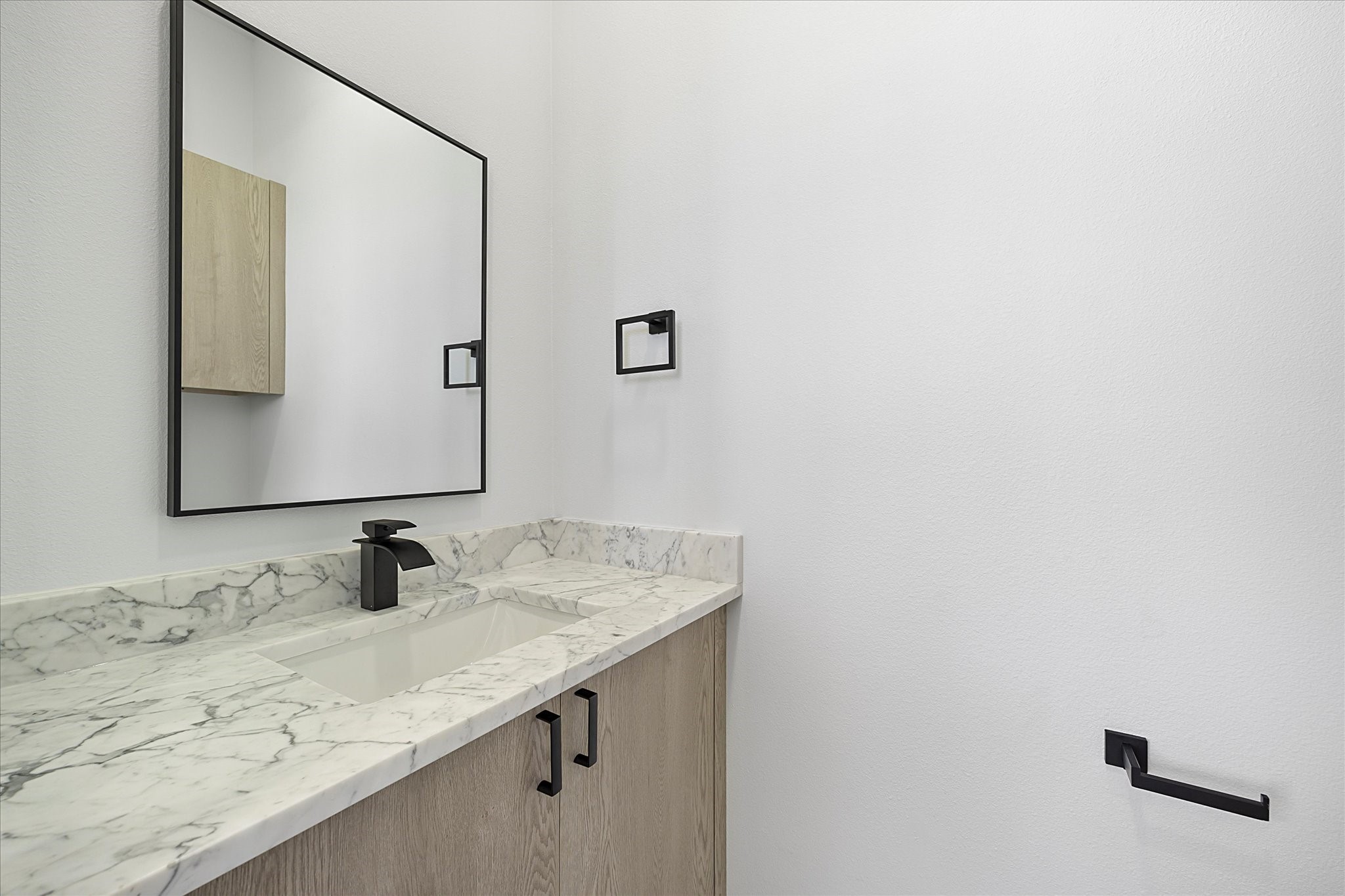 2811 Rodeo Drive