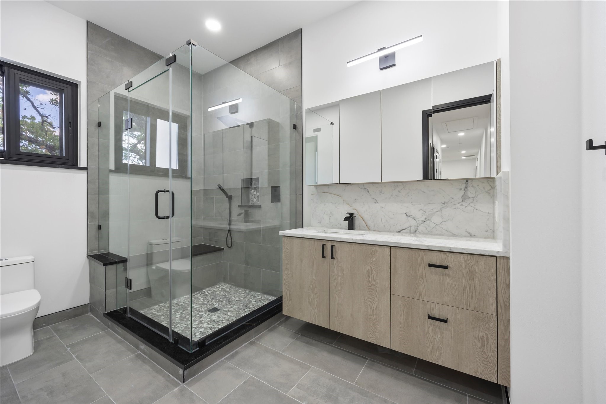2811 Rodeo Drive