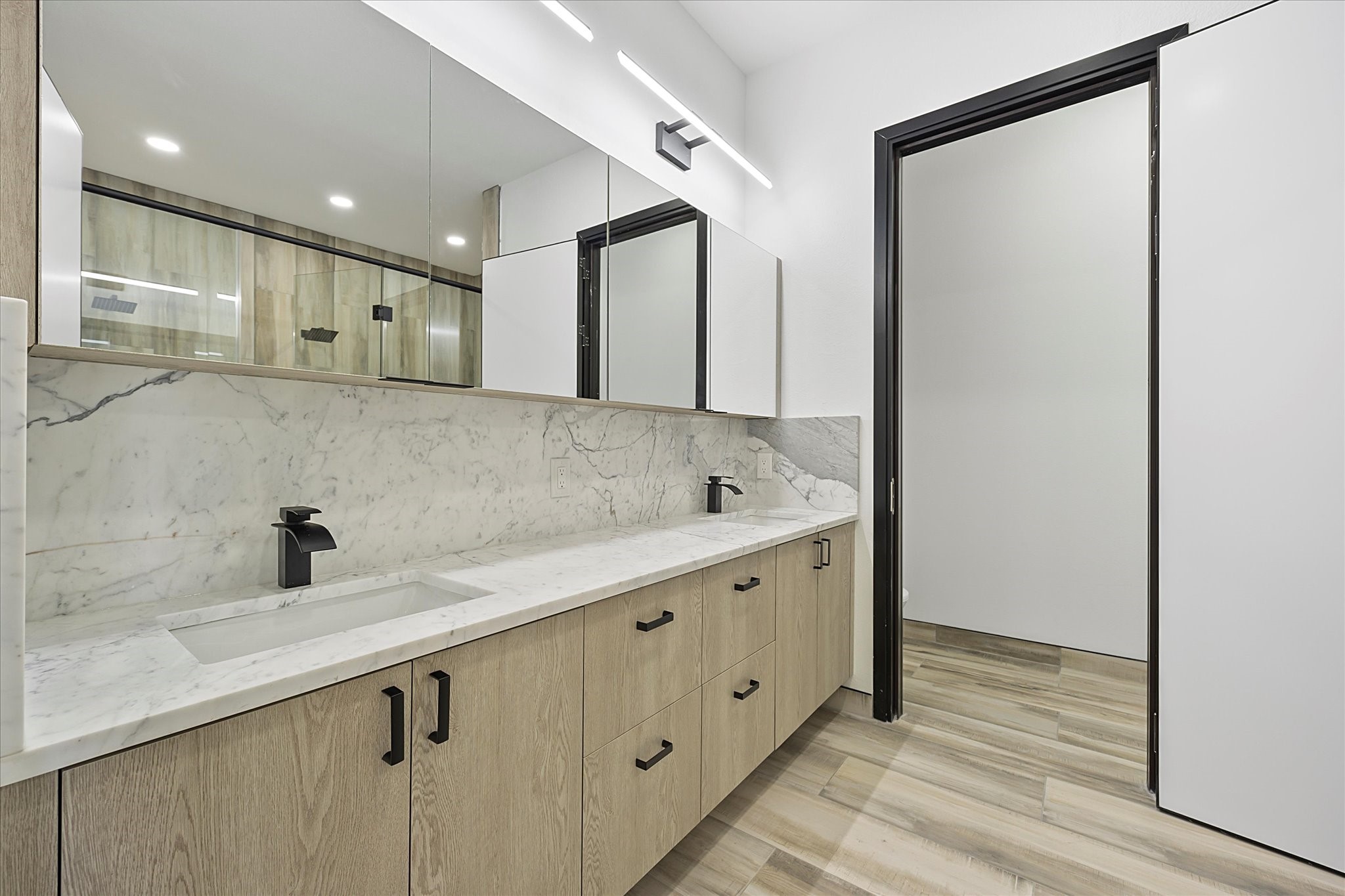 2811 Rodeo Drive
