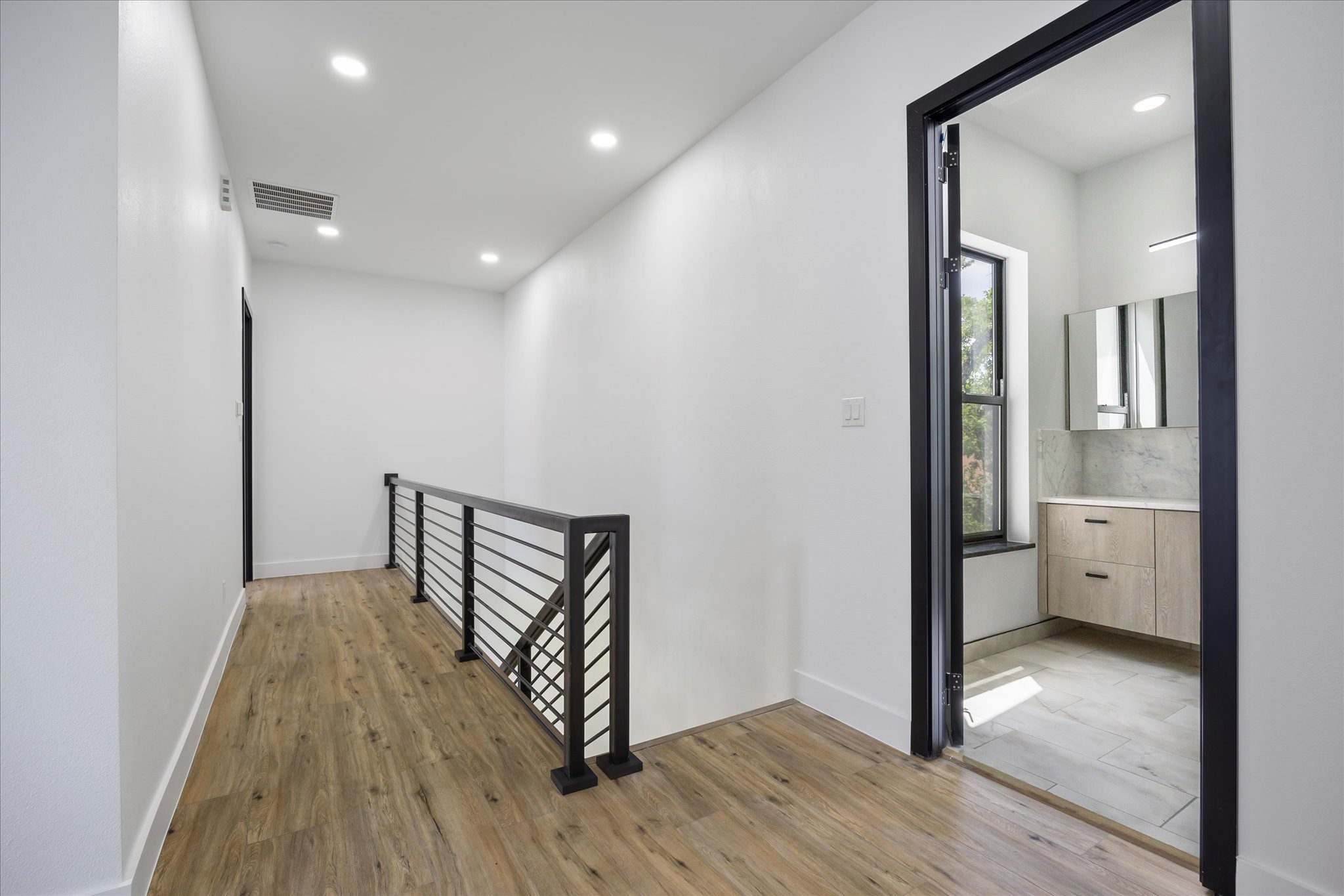 2811 Rodeo Drive