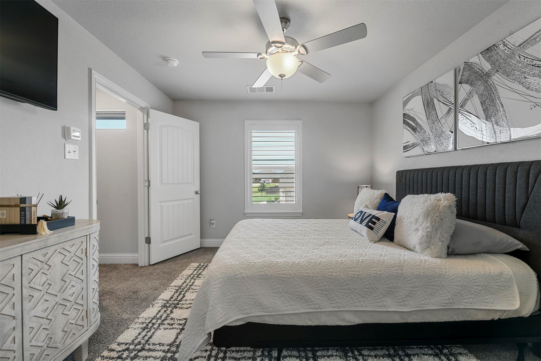 12800 Rocking Horse Drive