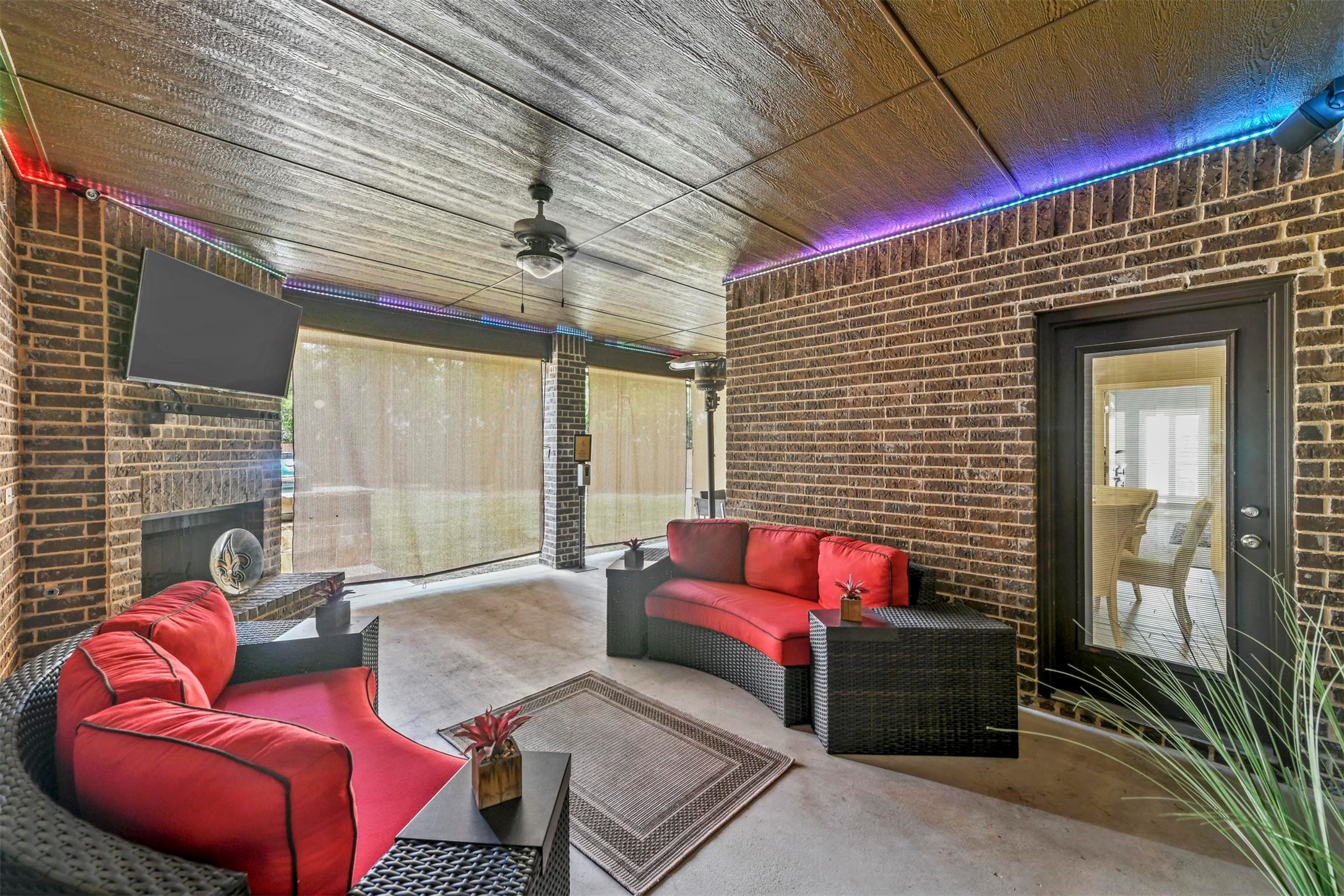 12800 Rocking Horse Drive