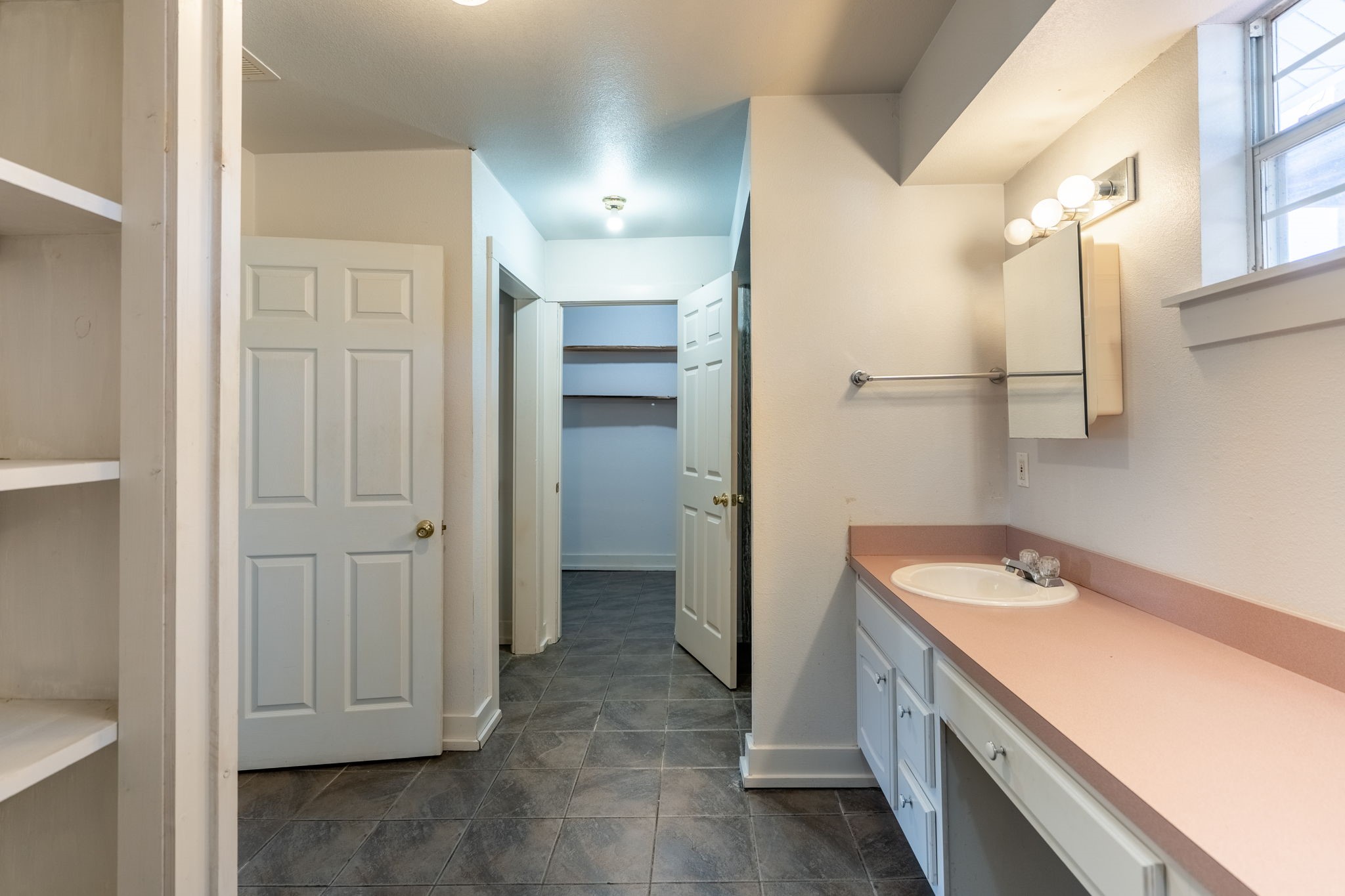 2441 N FM 740