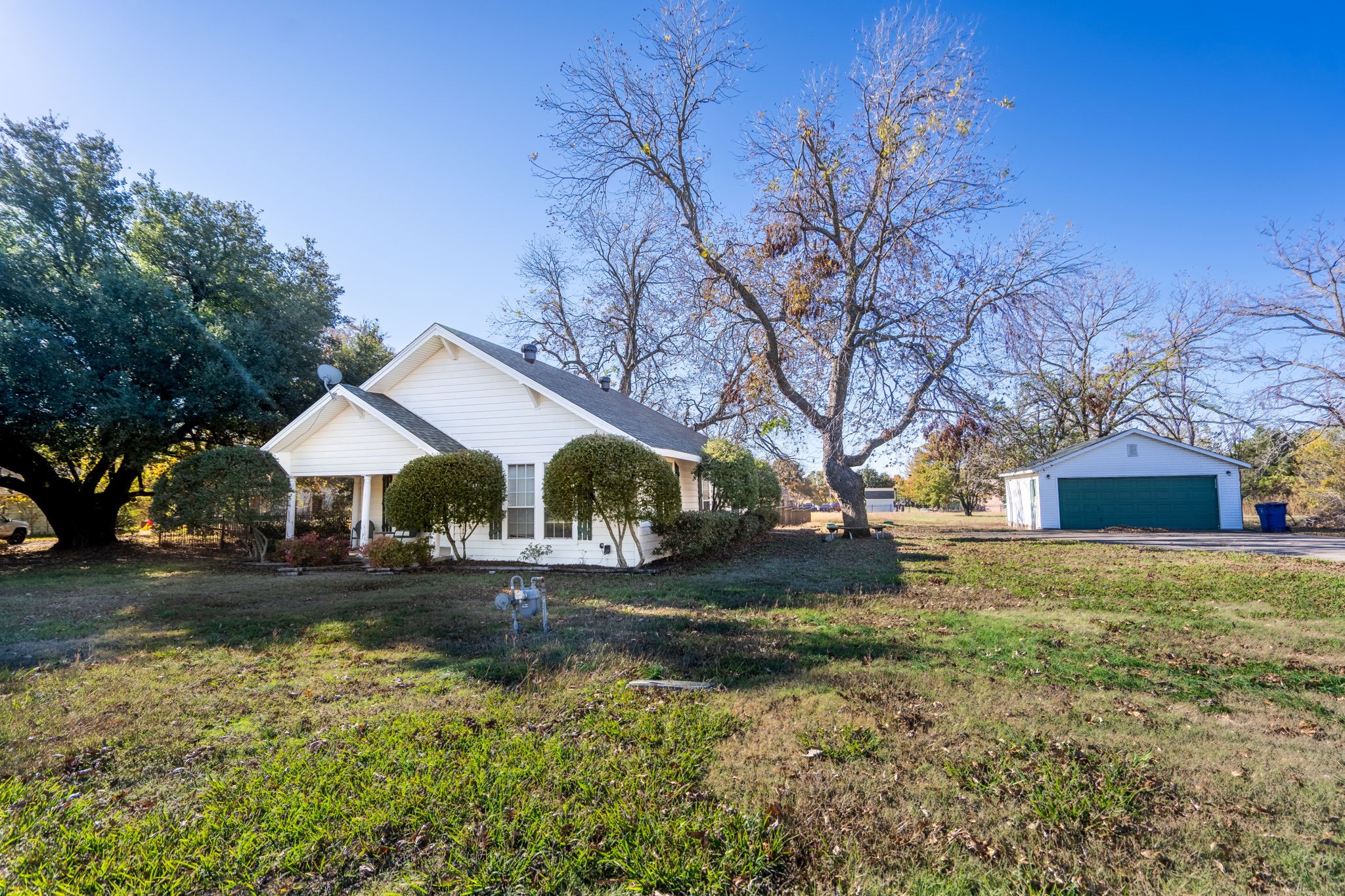 2441 N FM 740