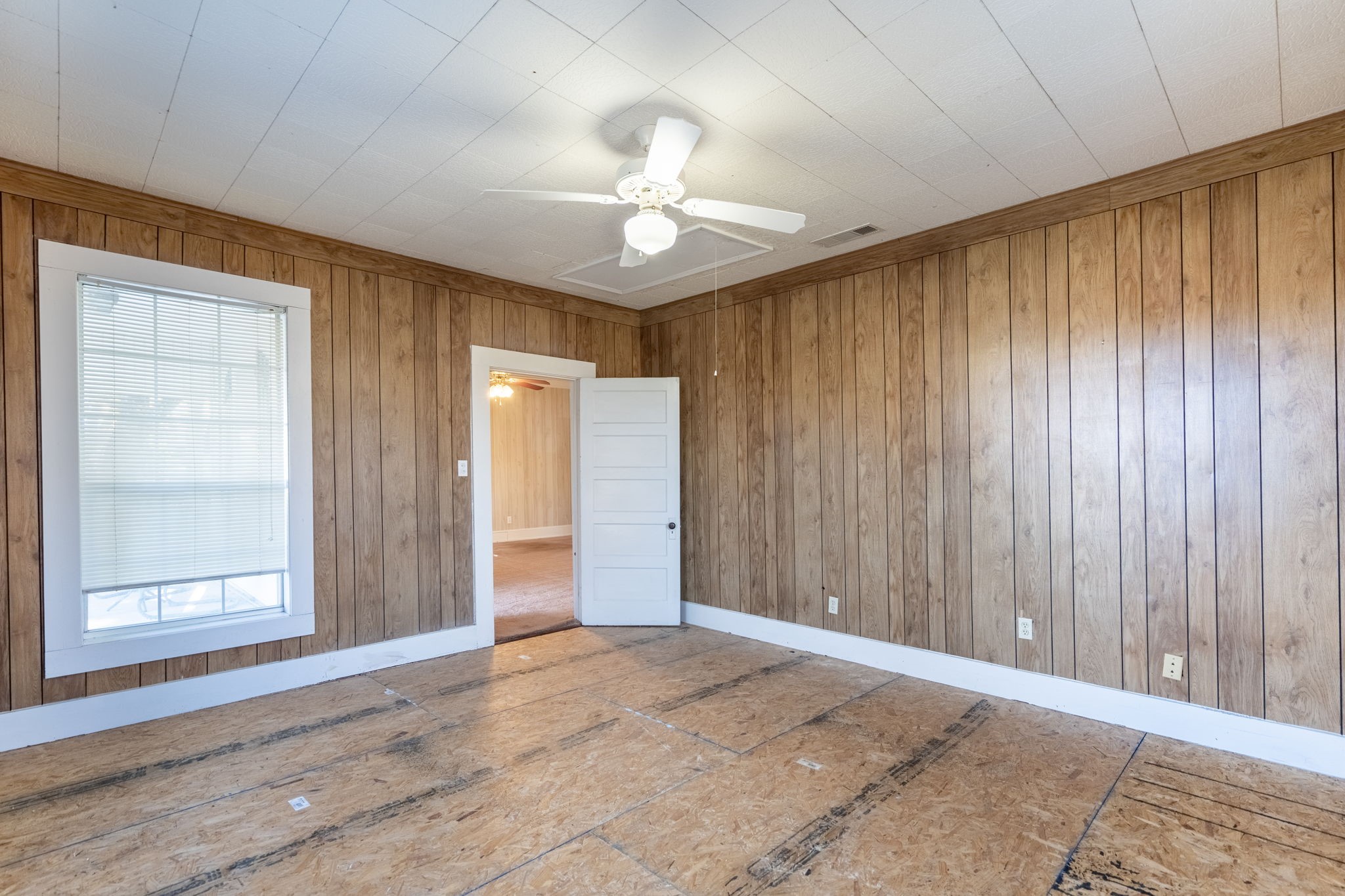 2441 N FM 740