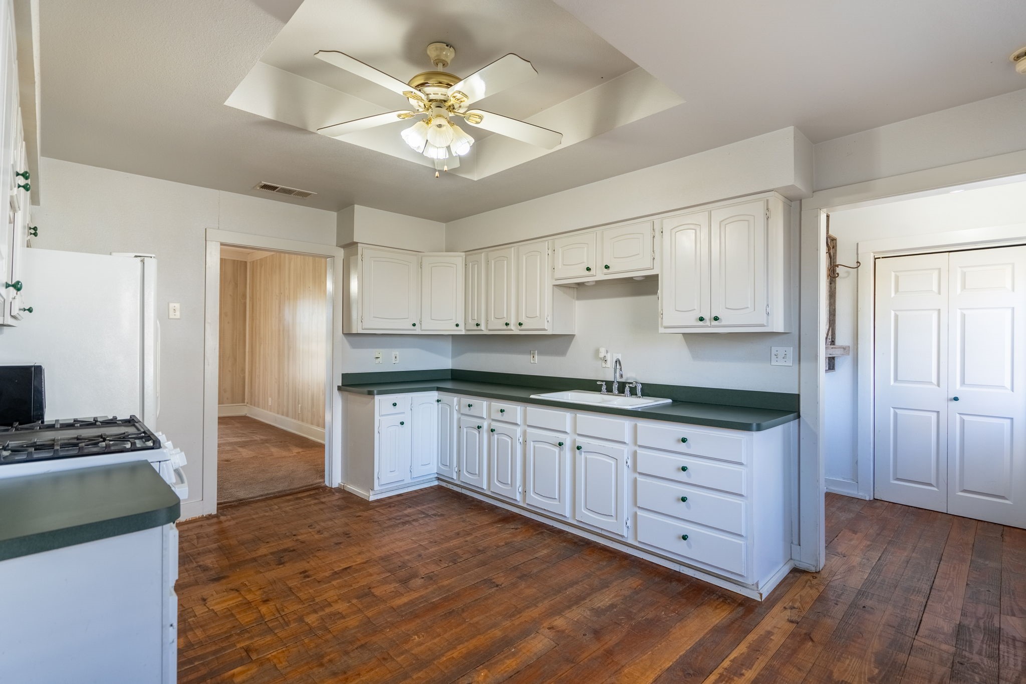 2441 N FM 740