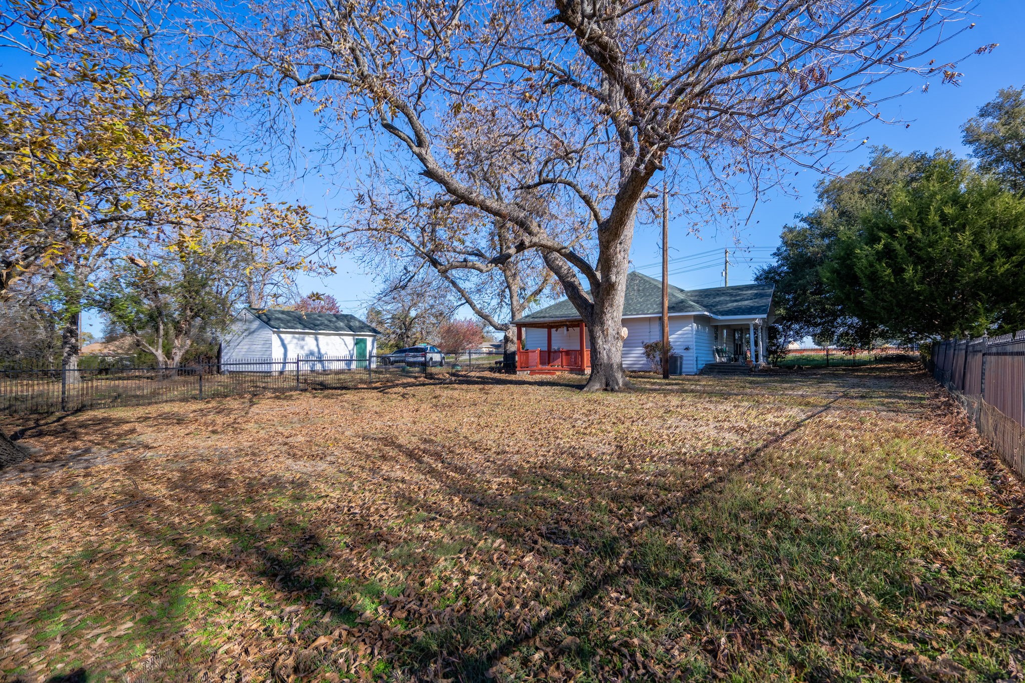2441 N FM 740
