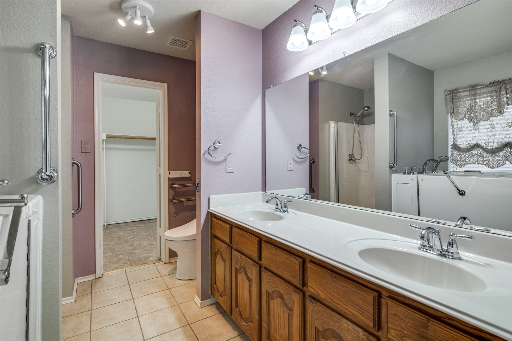 2804 Spencer Circle