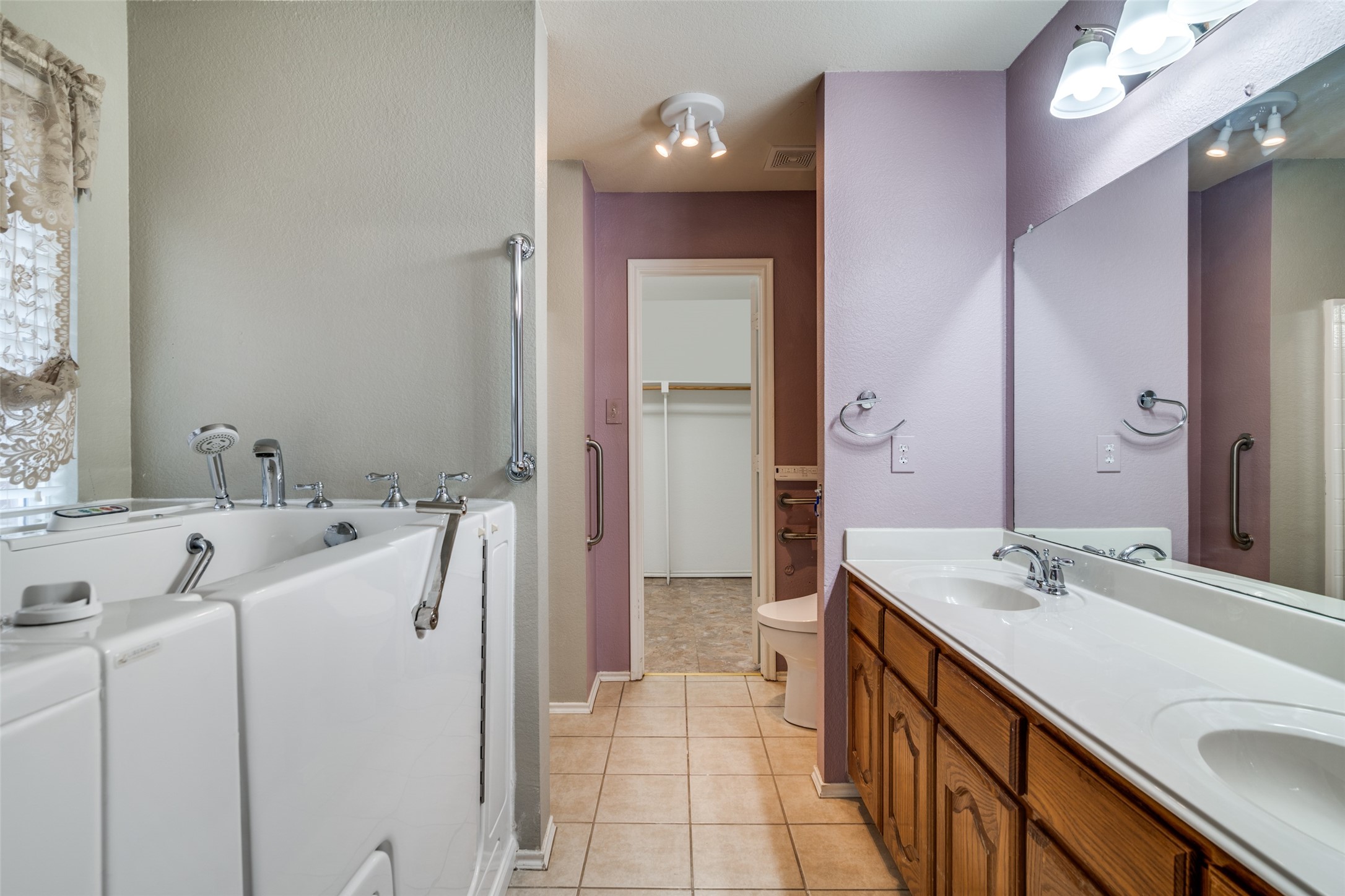 2804 Spencer Circle