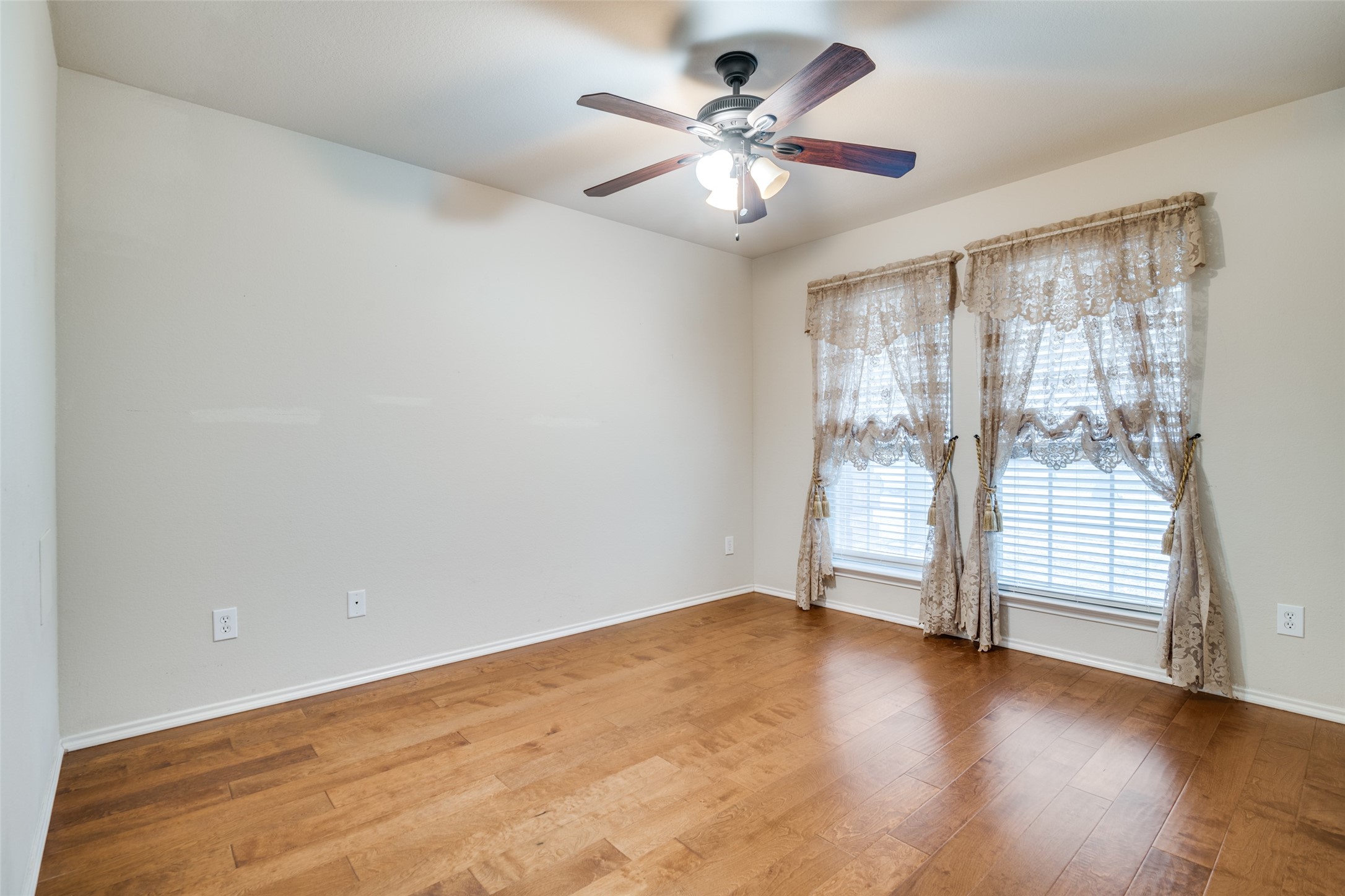 2804 Spencer Circle