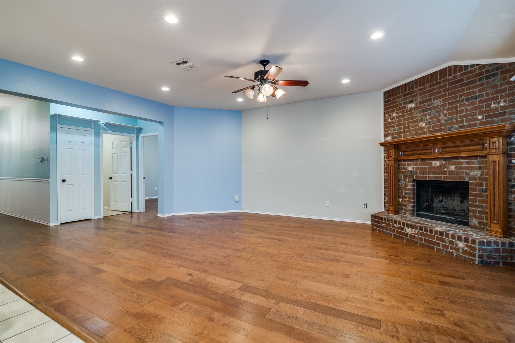 2804 Spencer Circle
