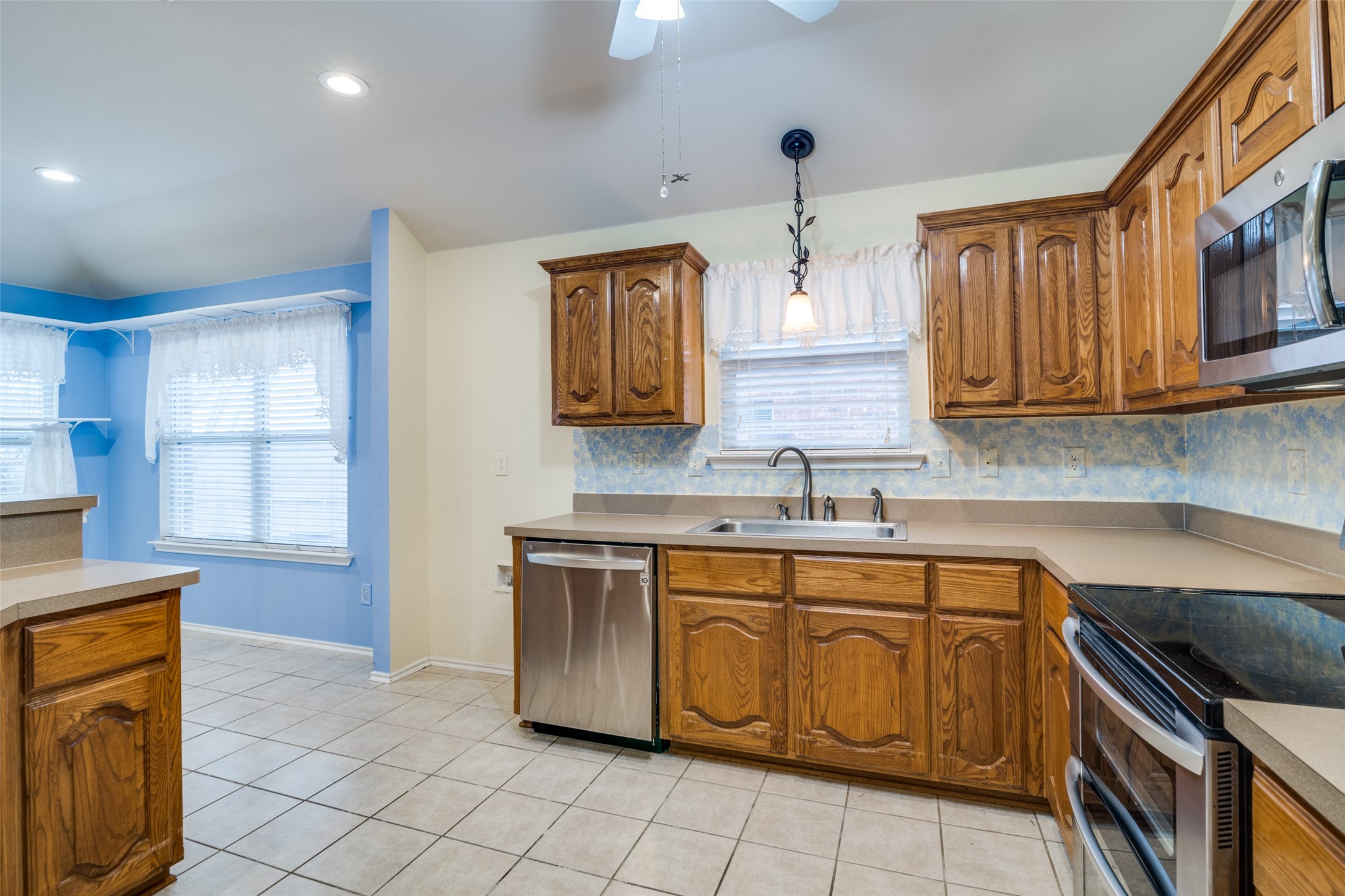 2804 Spencer Circle