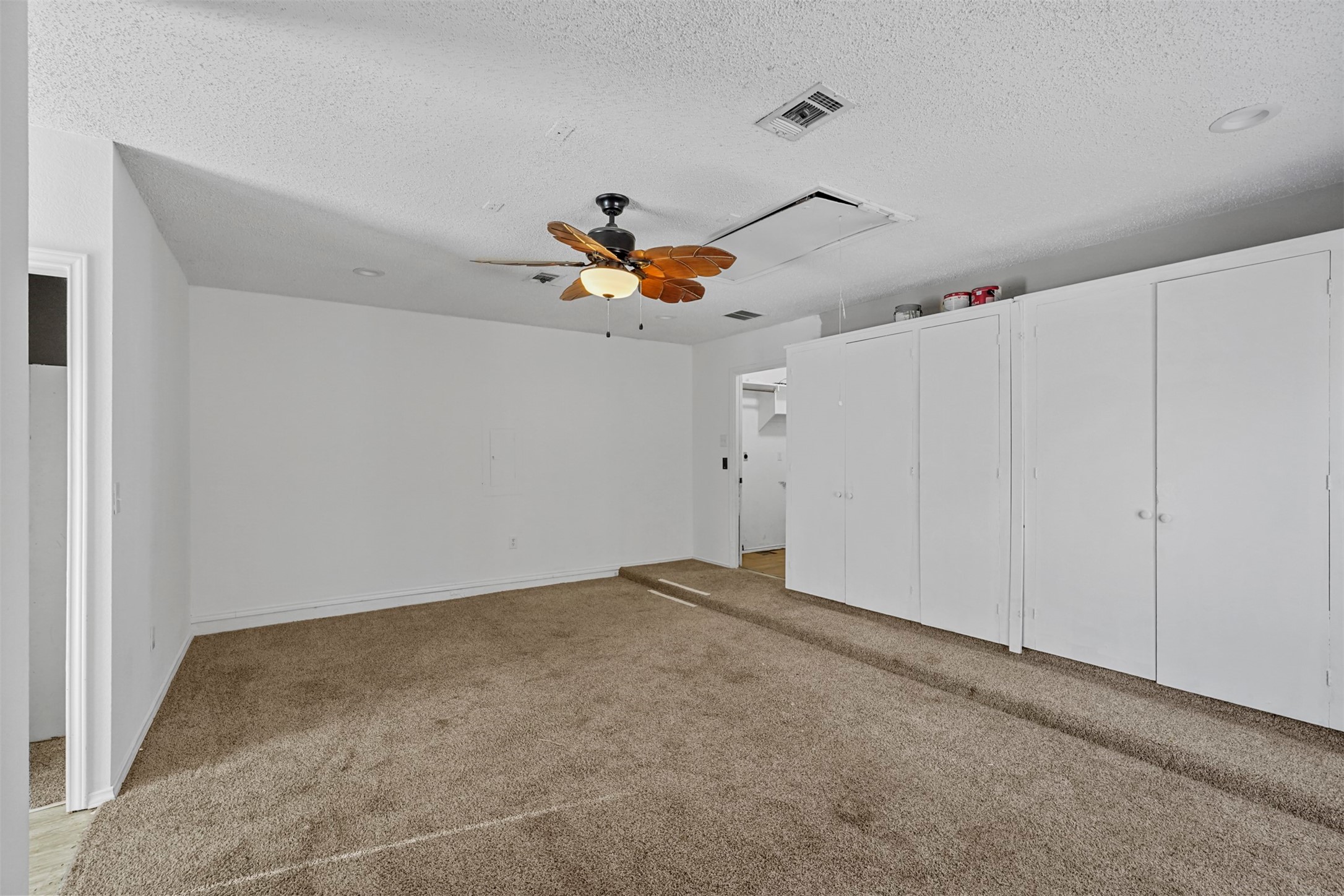 1704 Ariel Drive
