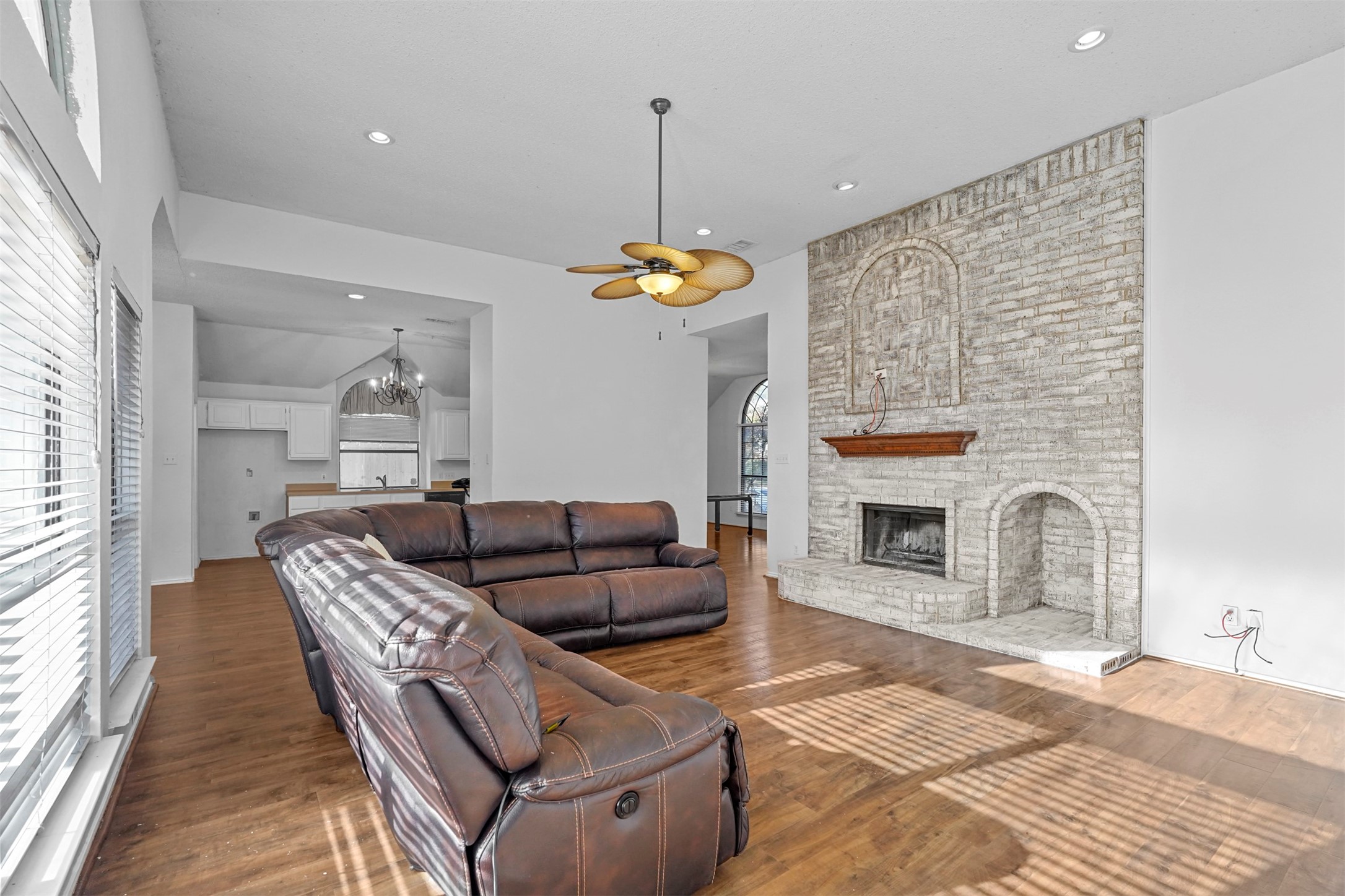 1704 Ariel Drive