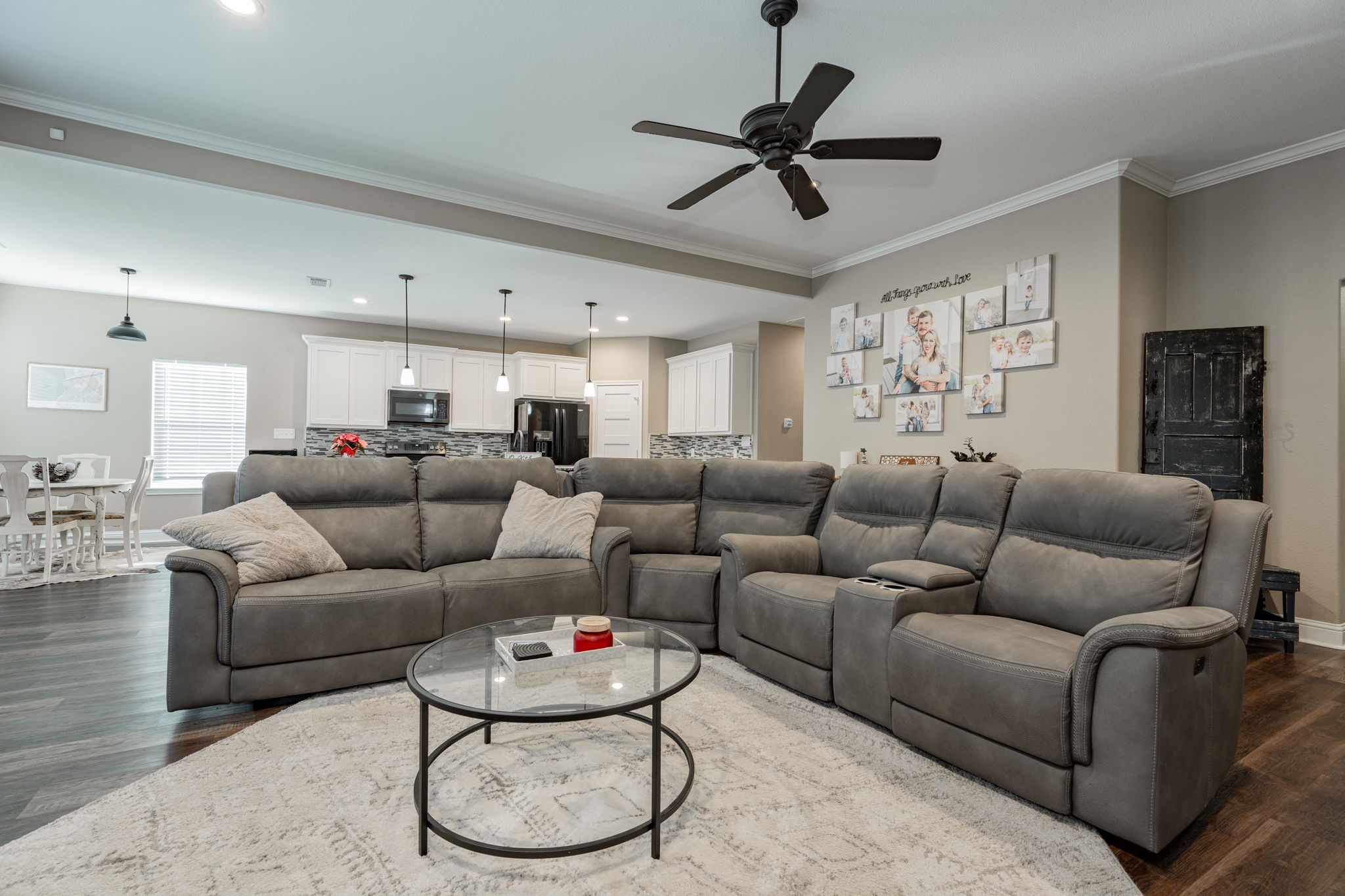 2504 Hollon Drive