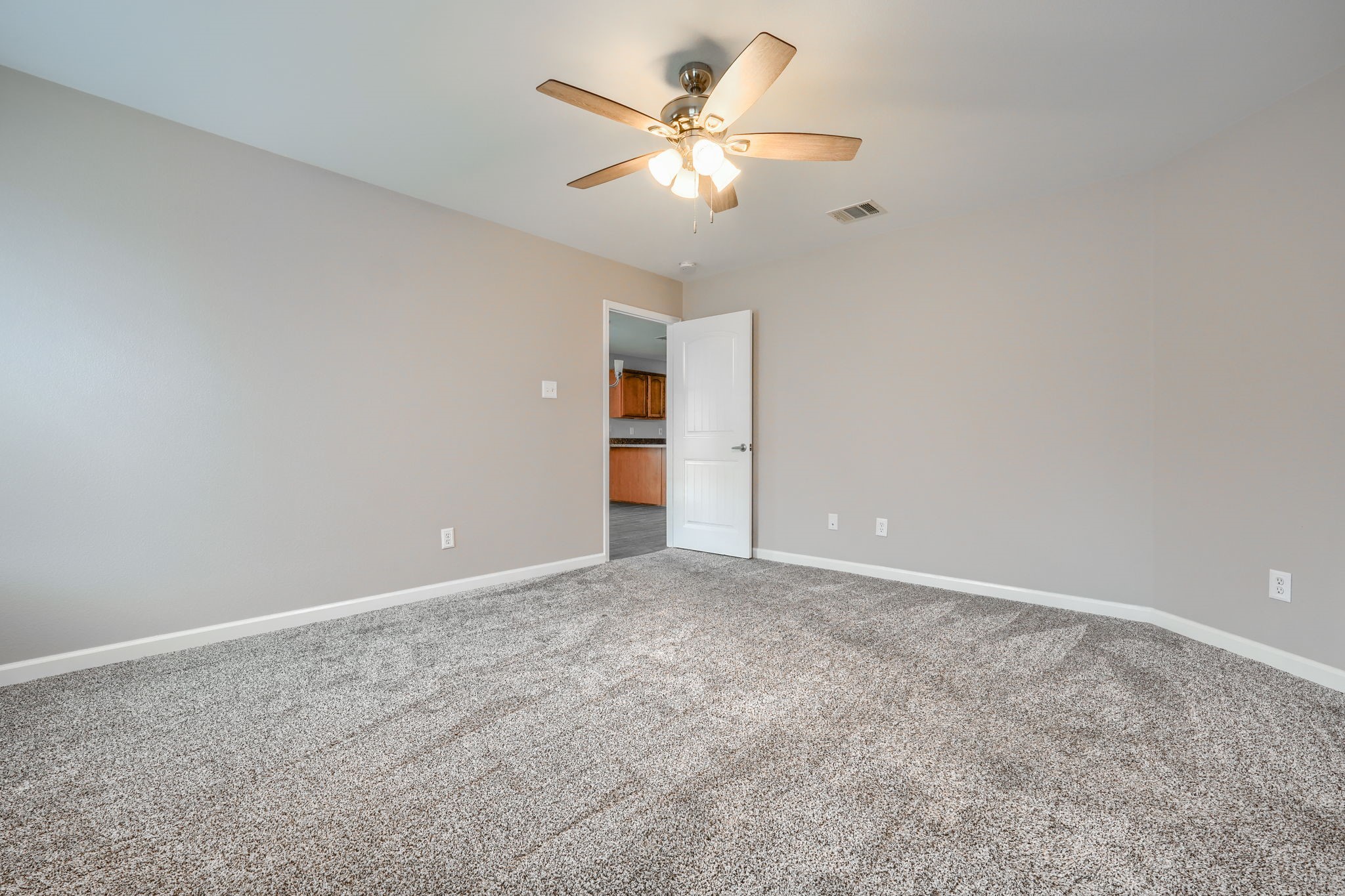 2047 Moonlight Trail