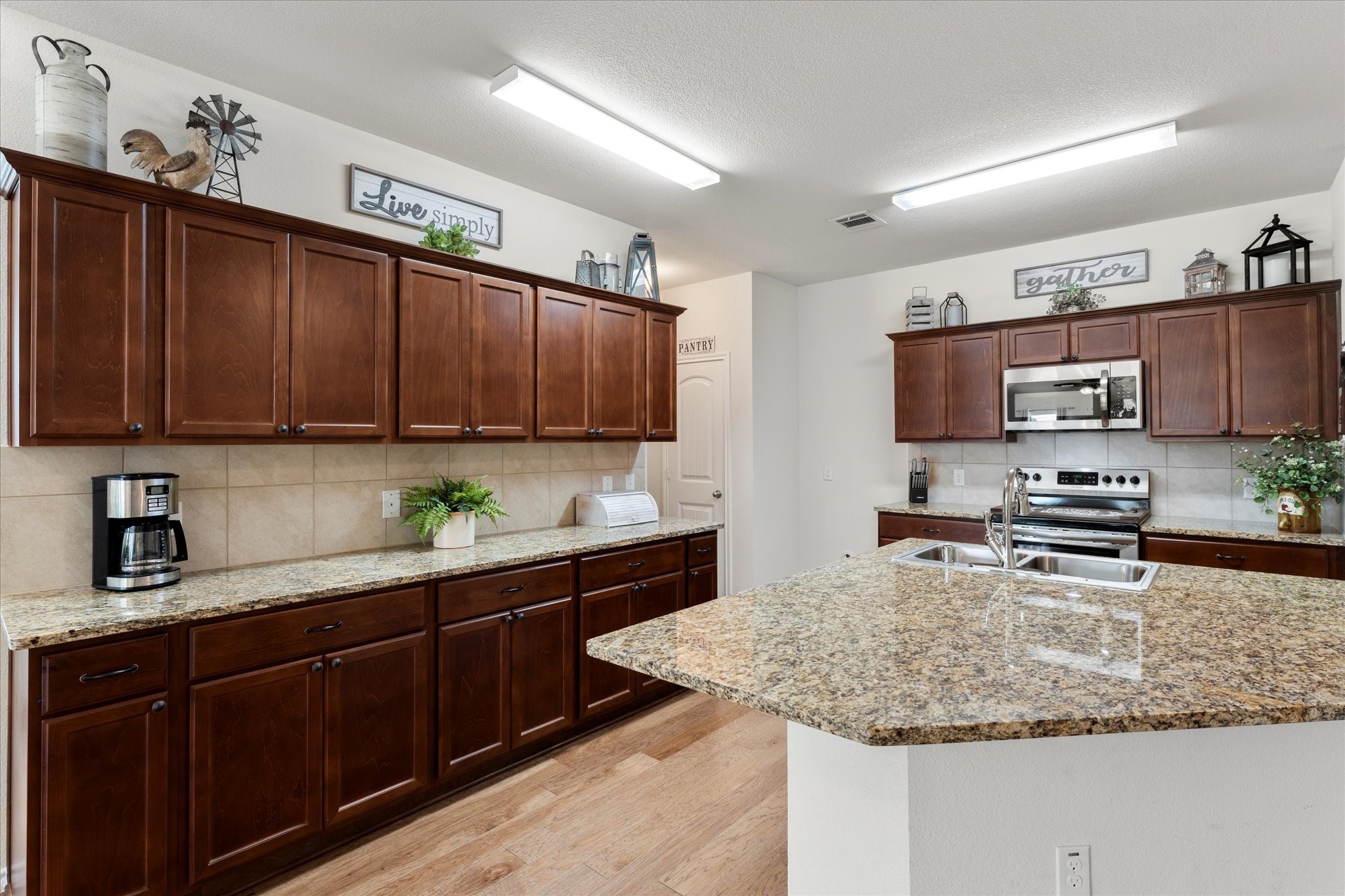 2335 Bryant Lane