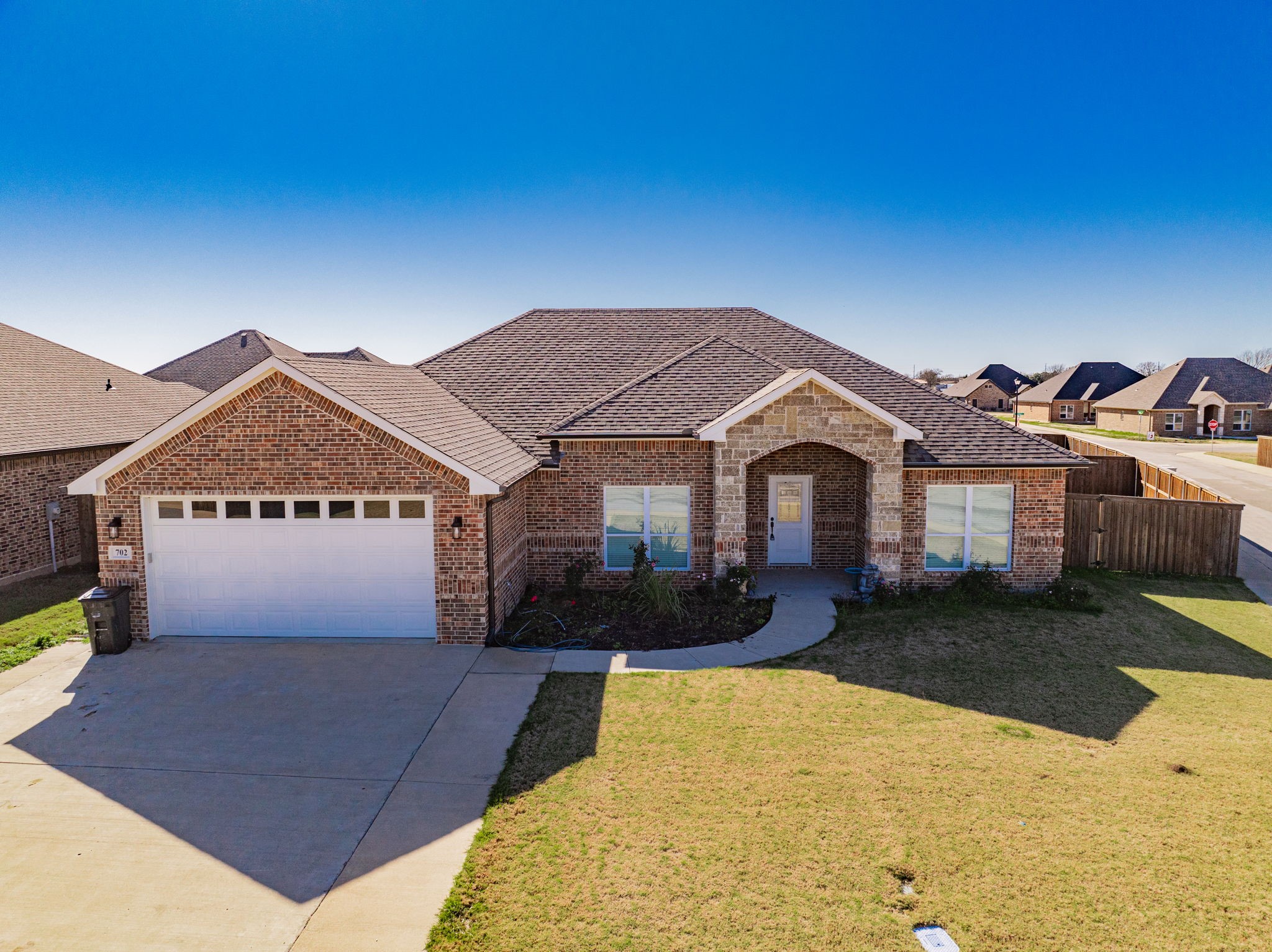 702 Coblestone Circle