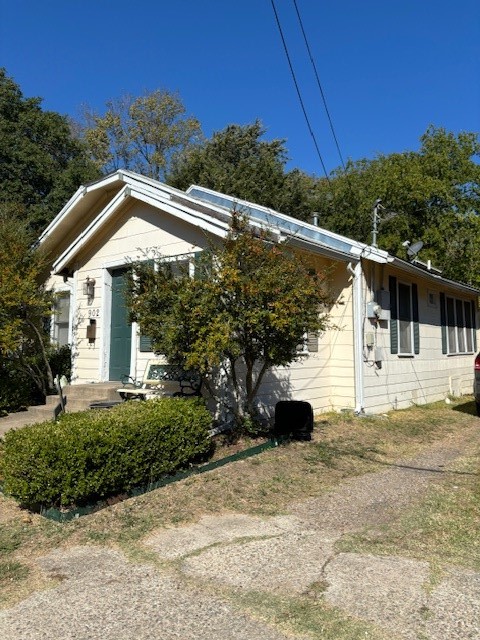 902 Sycamore Street
