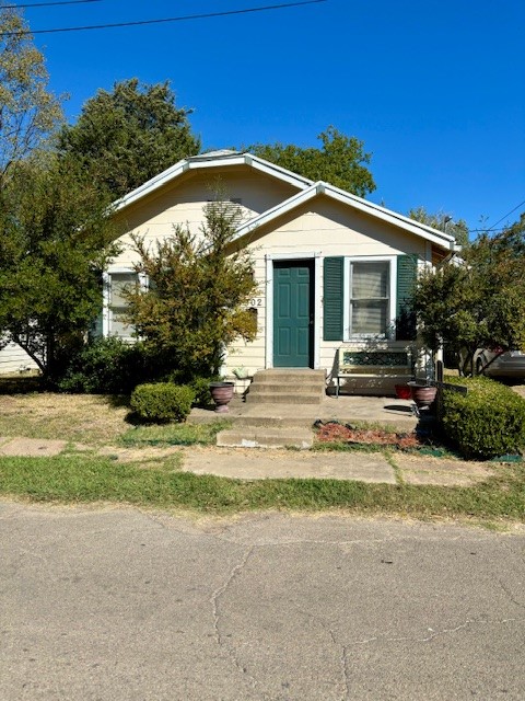 902 Sycamore Street