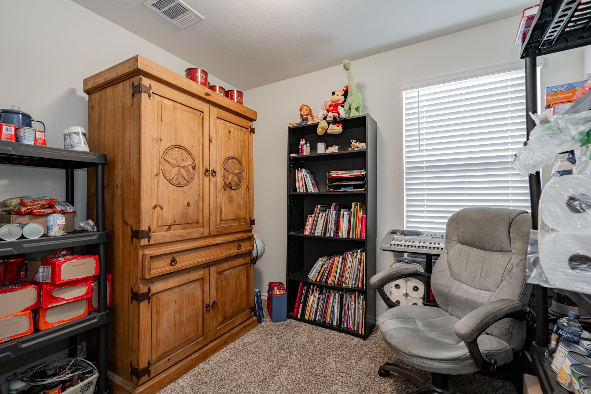 820 Community Way