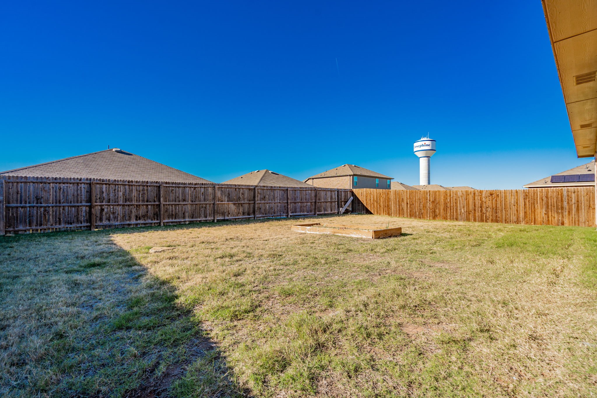 820 Community Way