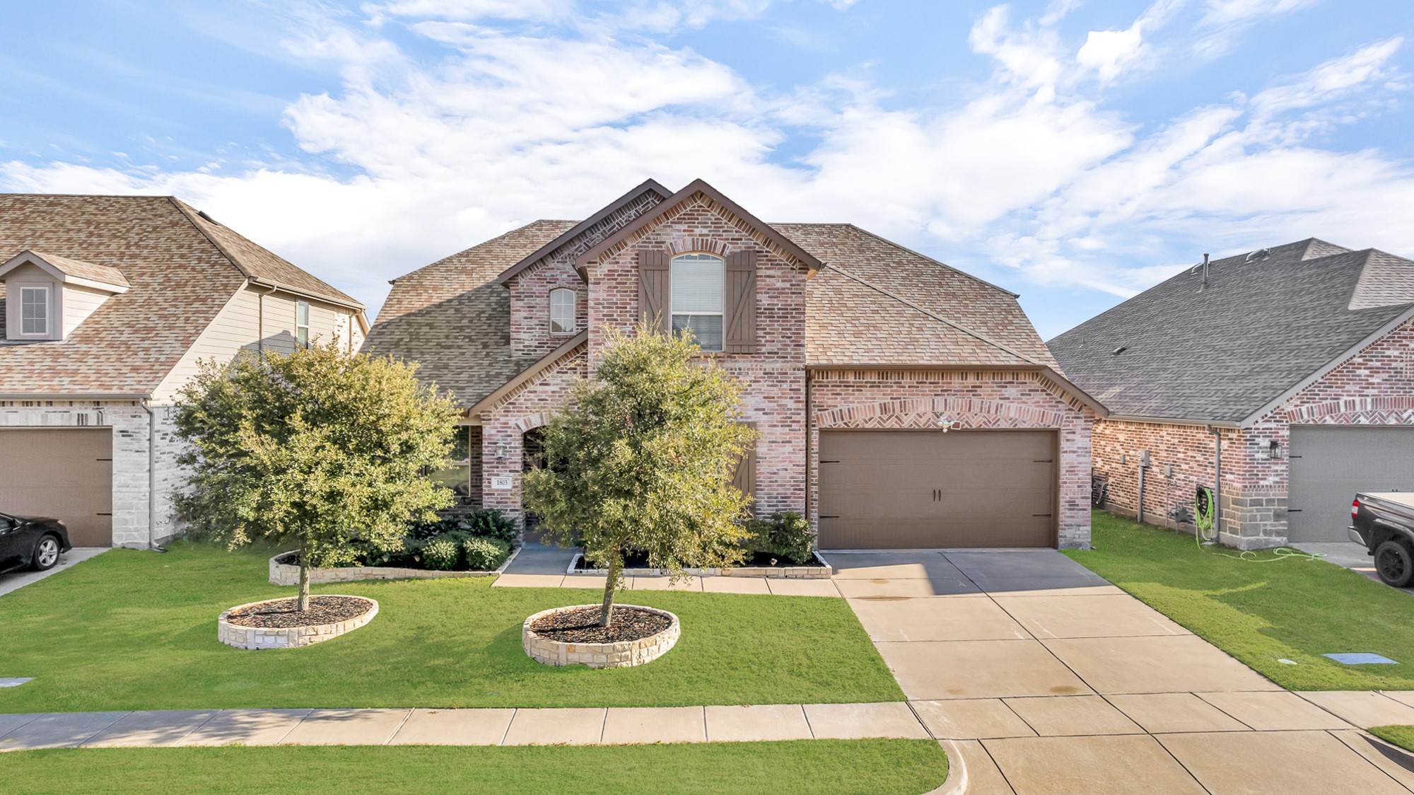 1803 Huntsman Way