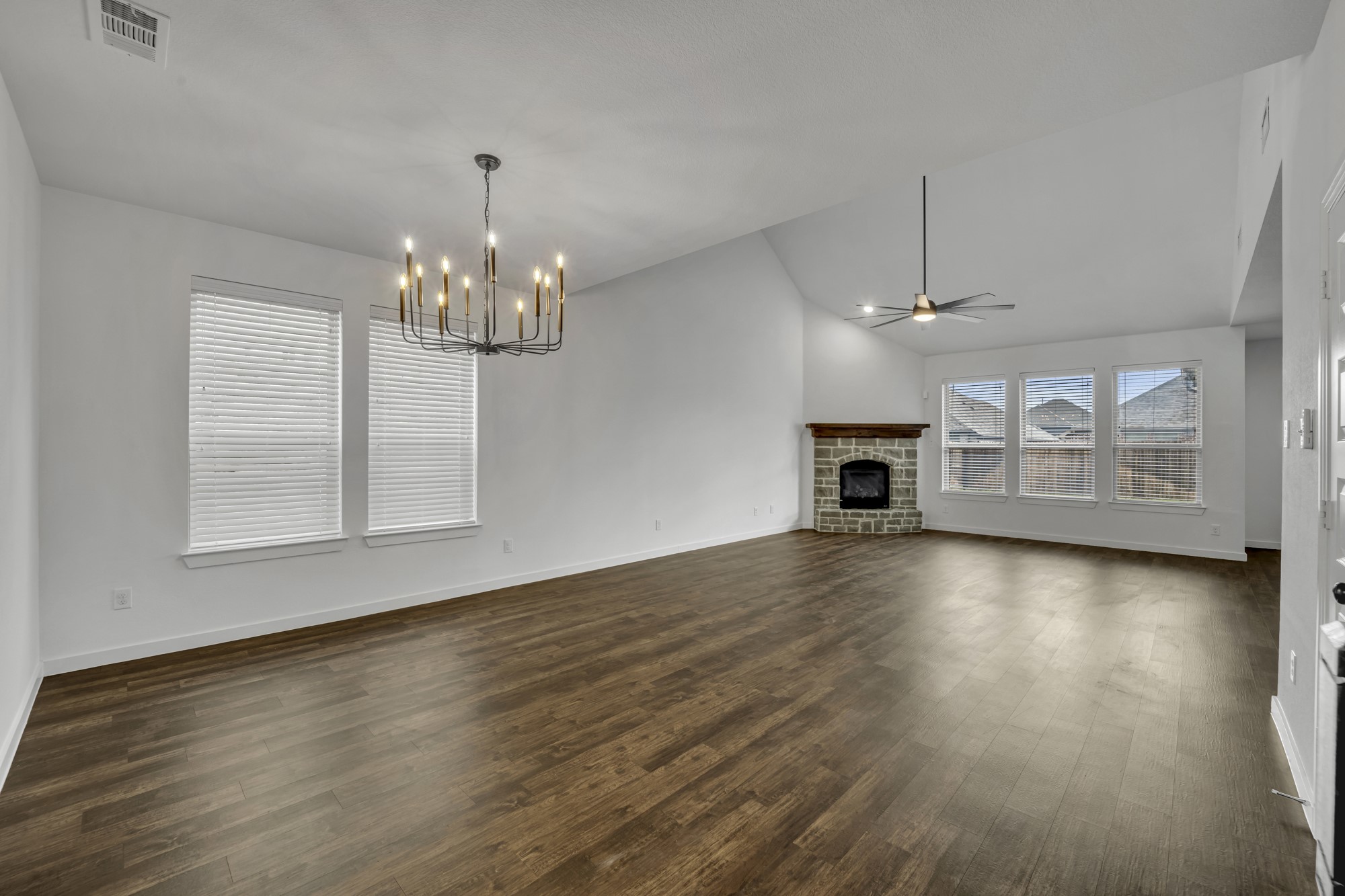 1803 Huntsman Way
