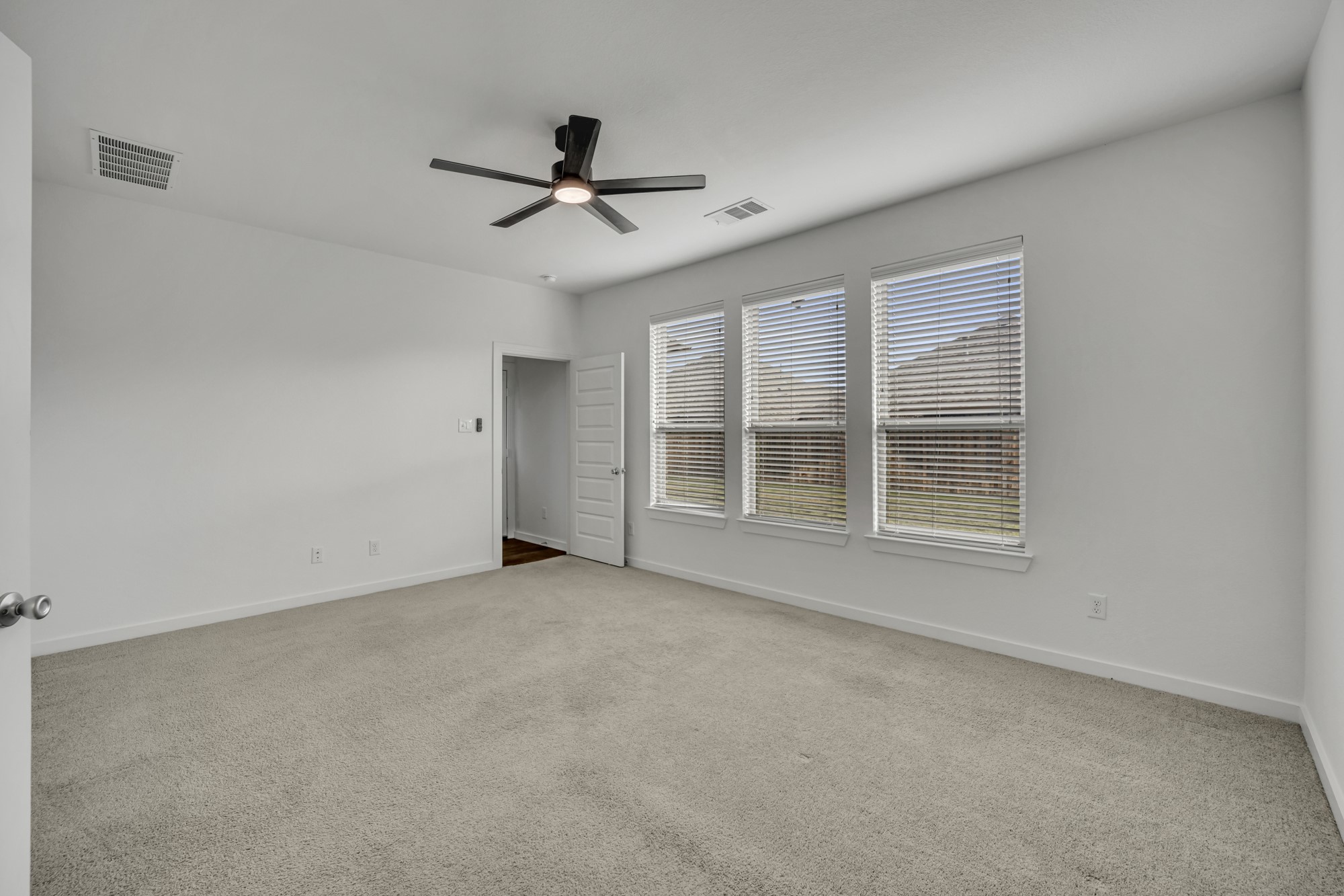 1803 Huntsman Way