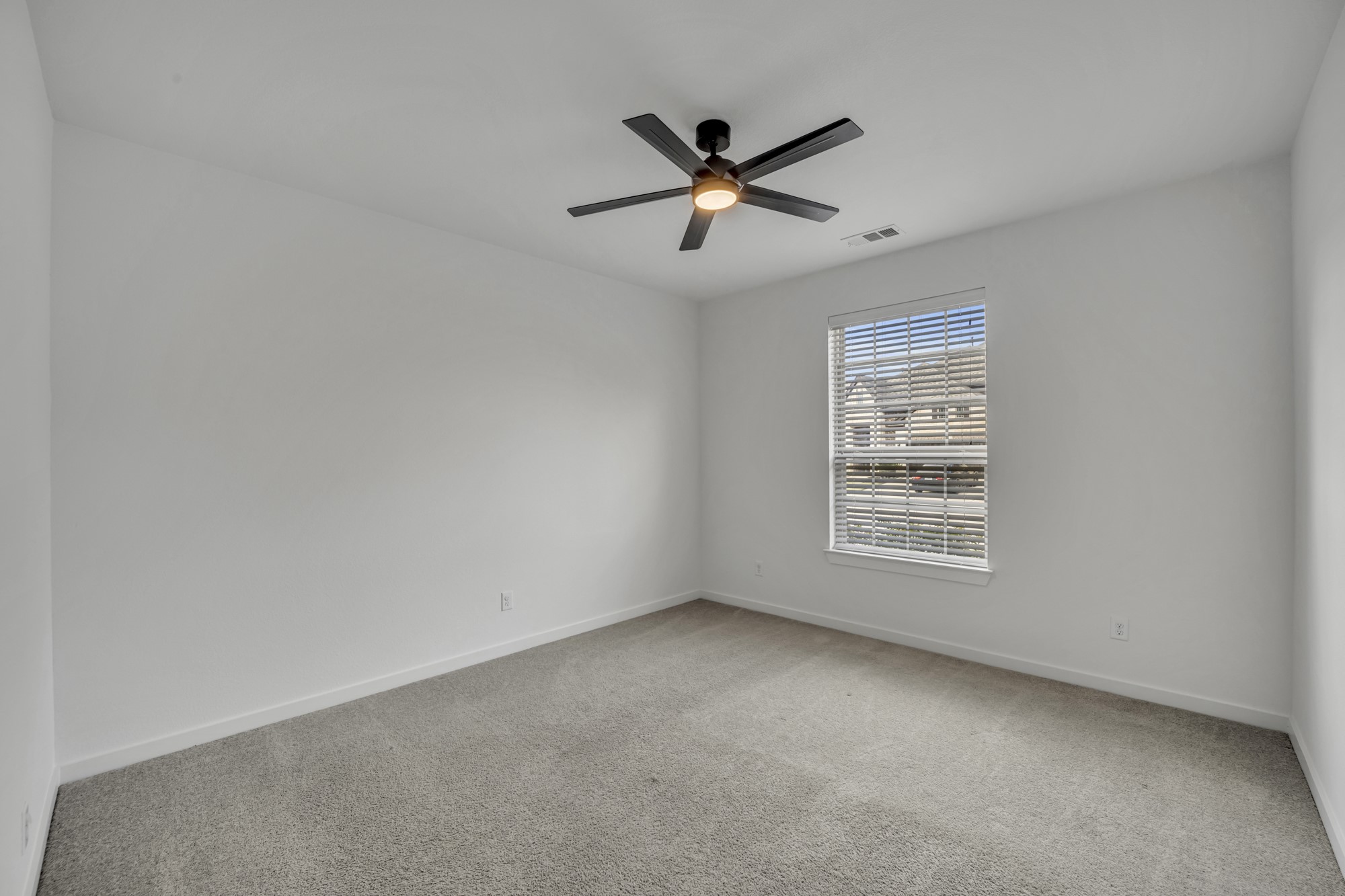 1803 Huntsman Way