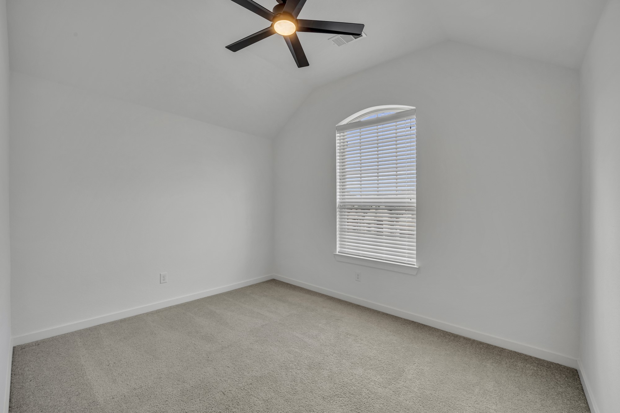 1803 Huntsman Way
