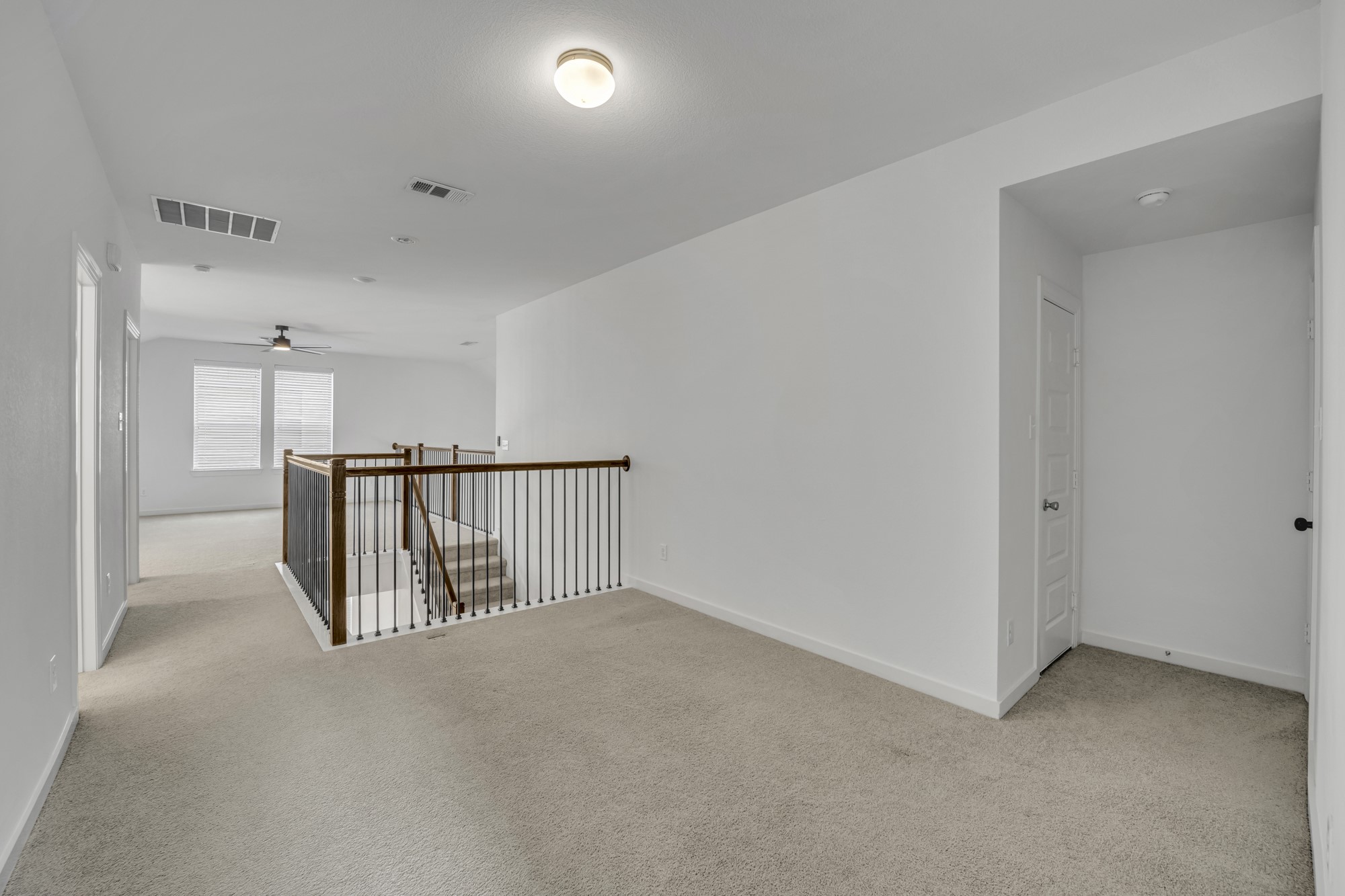 1803 Huntsman Way