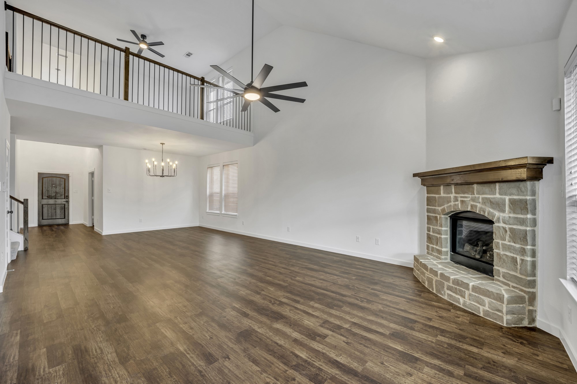 1803 Huntsman Way