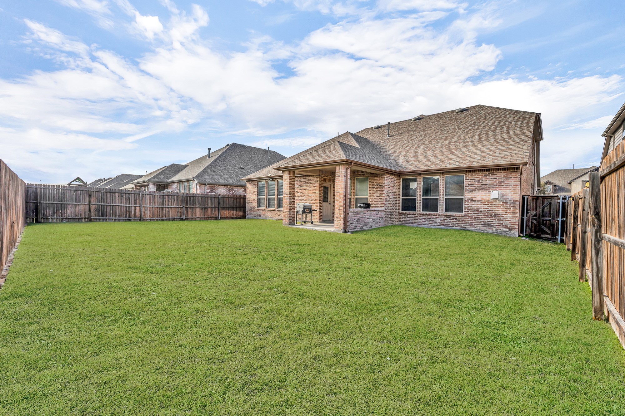 1803 Huntsman Way