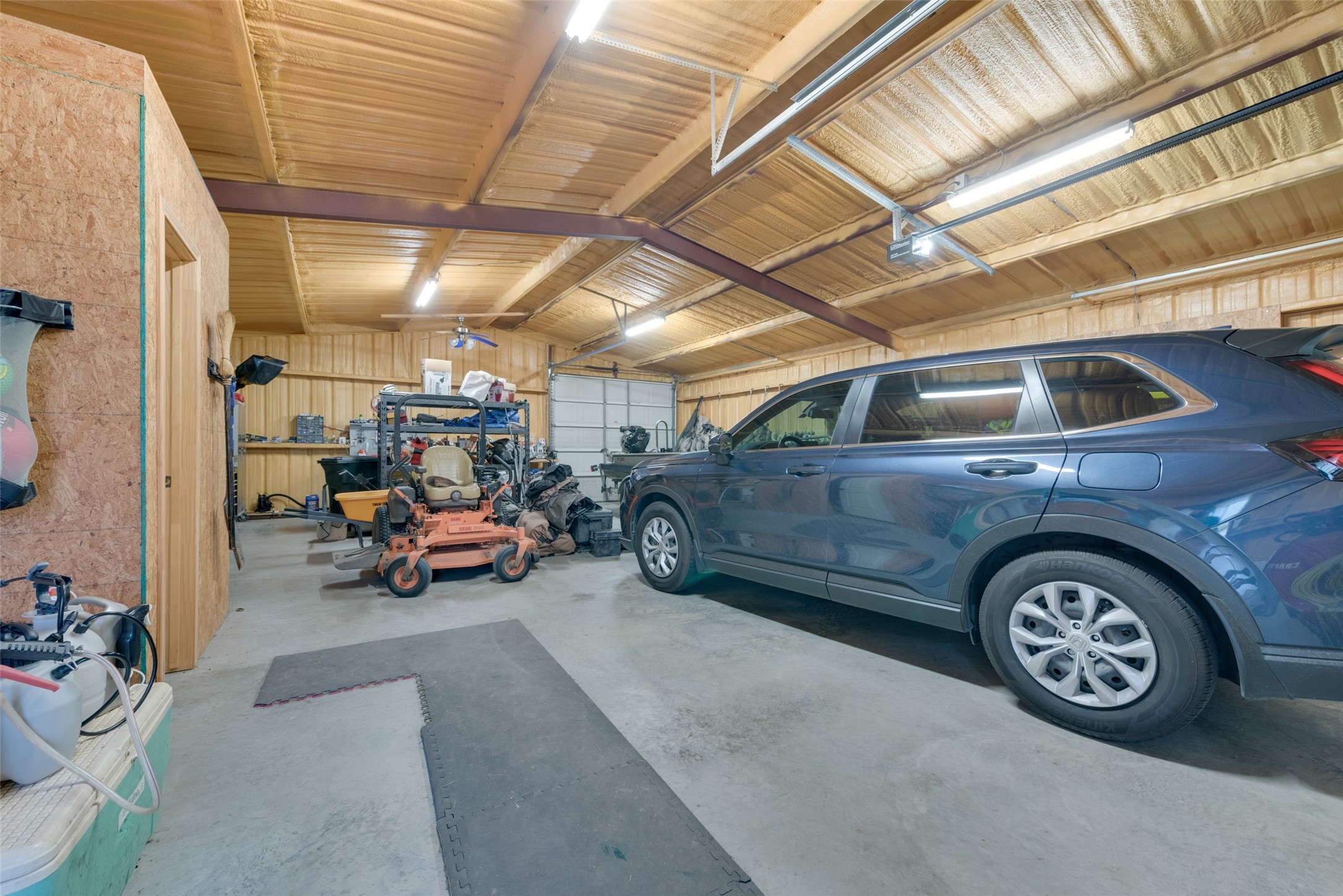 5046 Red Oak Drive