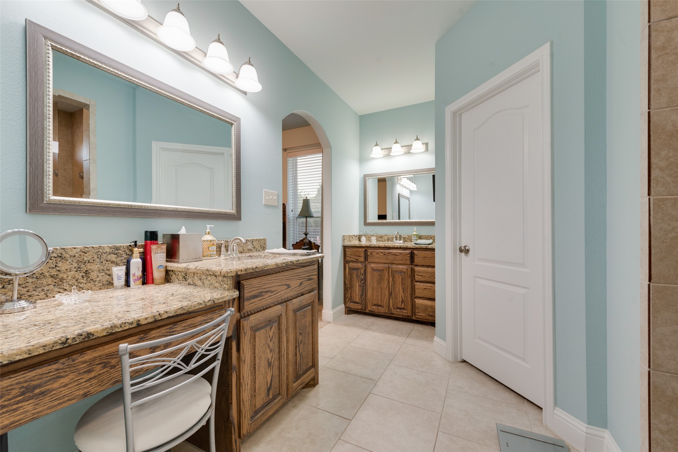 5046 Red Oak Drive